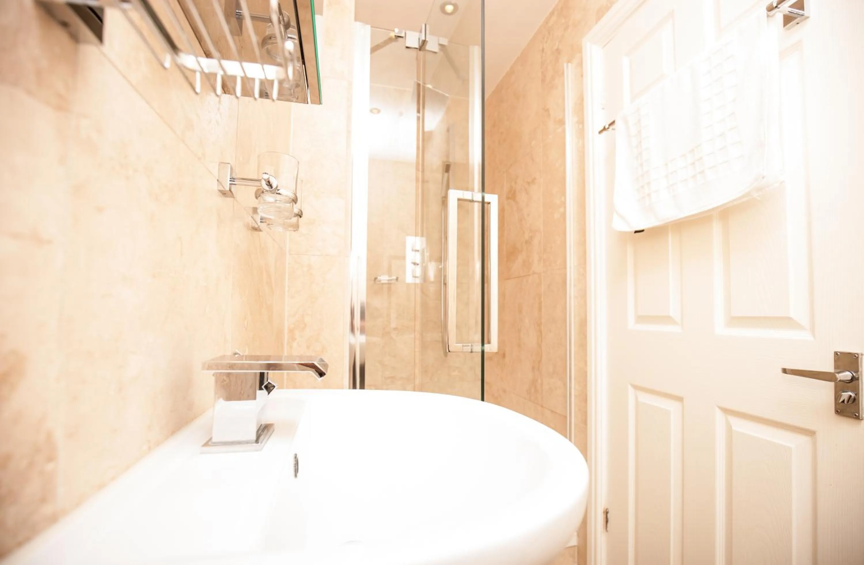 Bridge Hotel Brandon