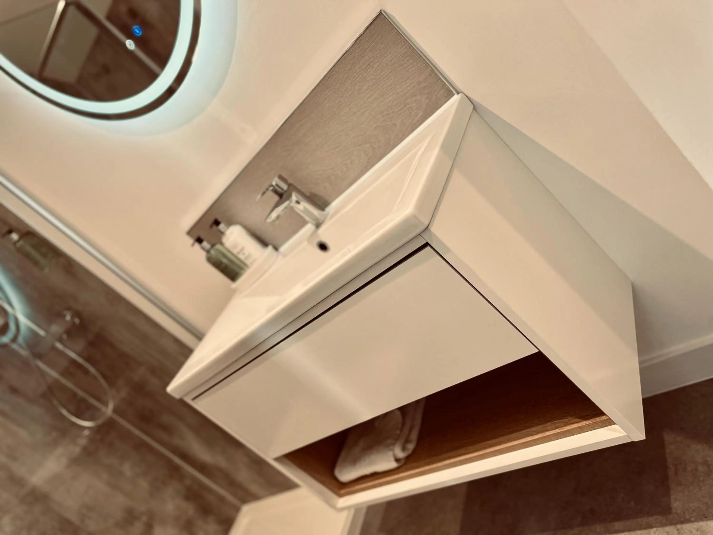 Bathroom in Bettyhill Hotel