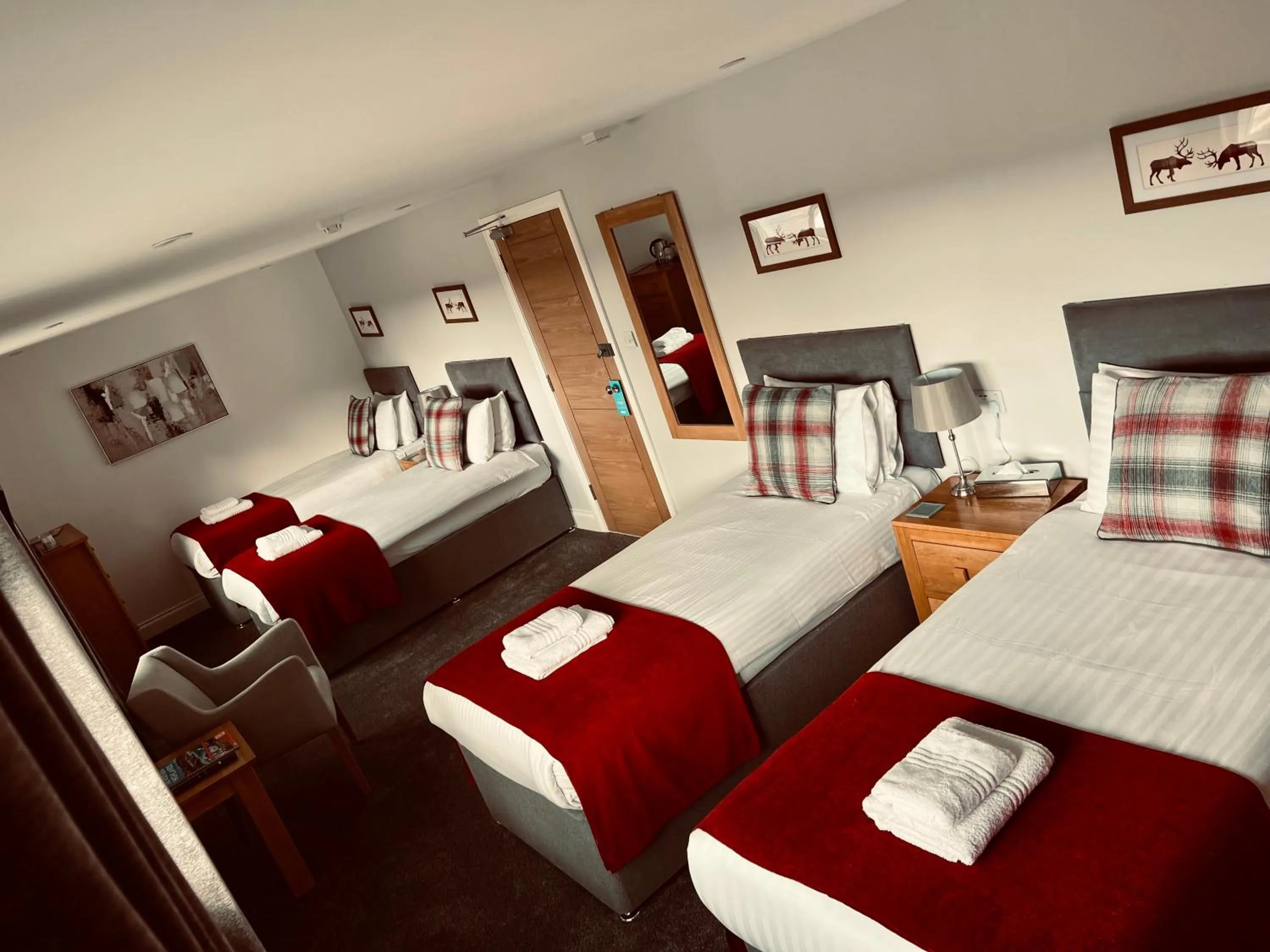 Bedroom, Bed in Bettyhill Hotel