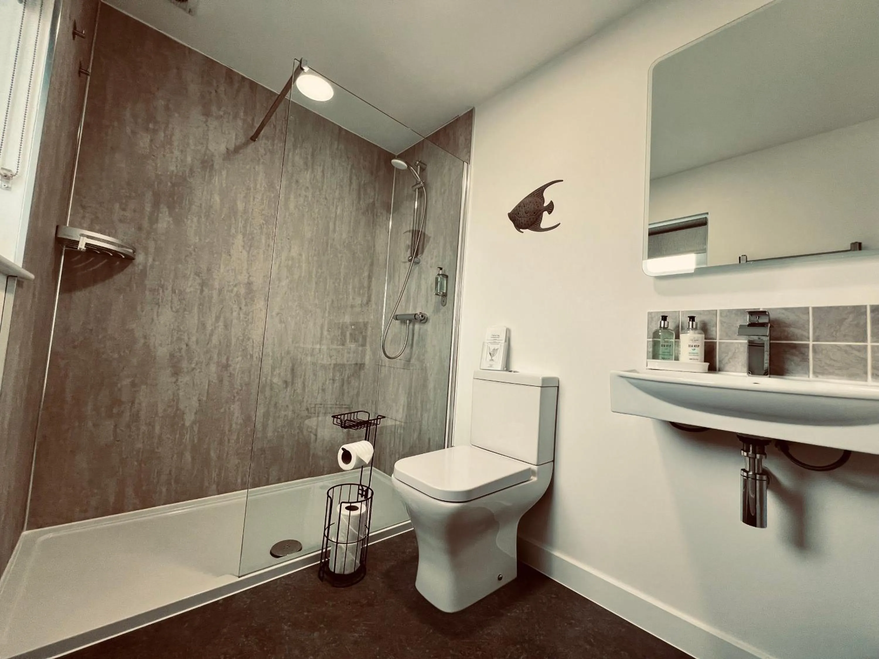 Bathroom in Bettyhill Hotel