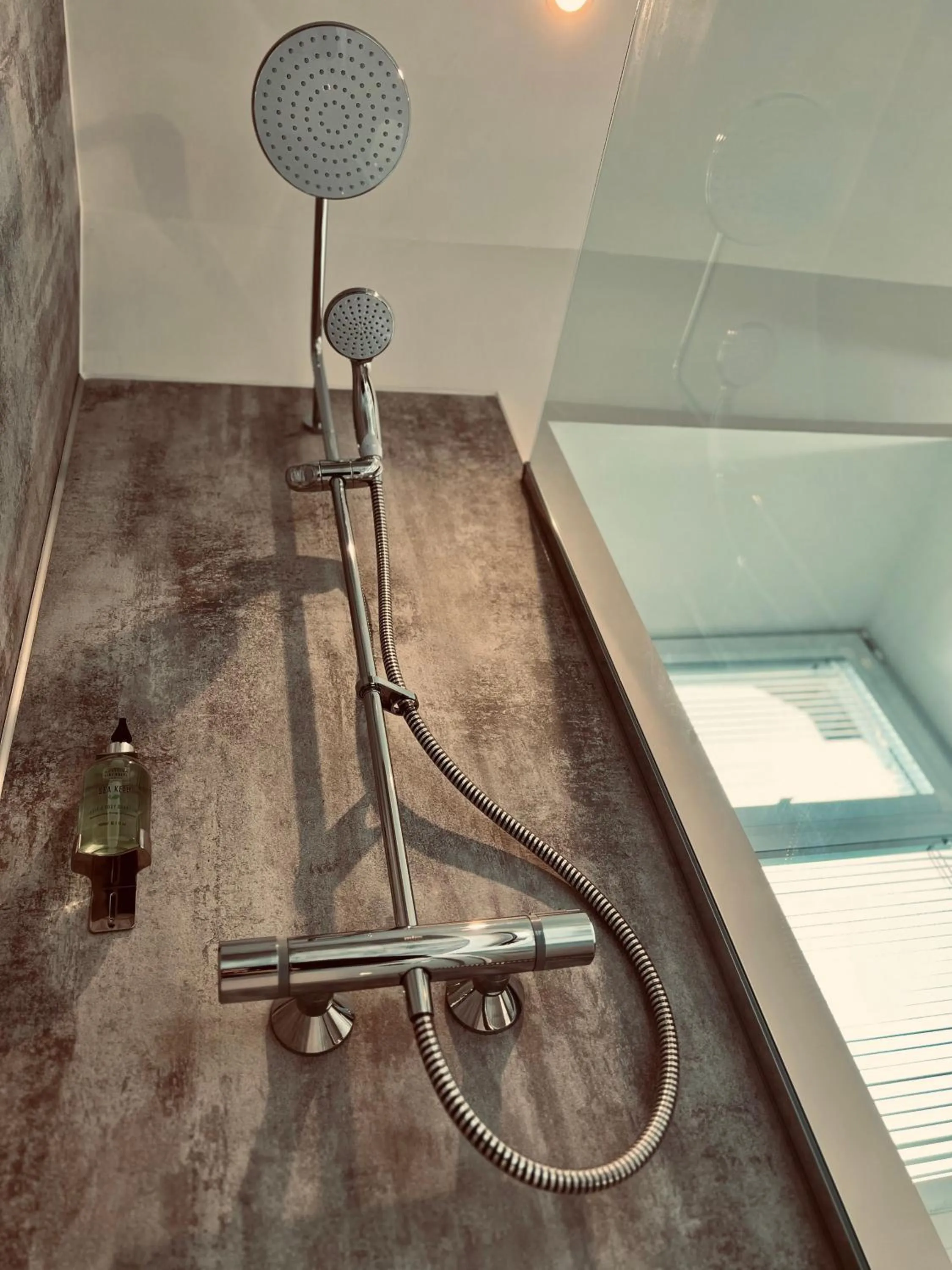 Shower in Bettyhill Hotel