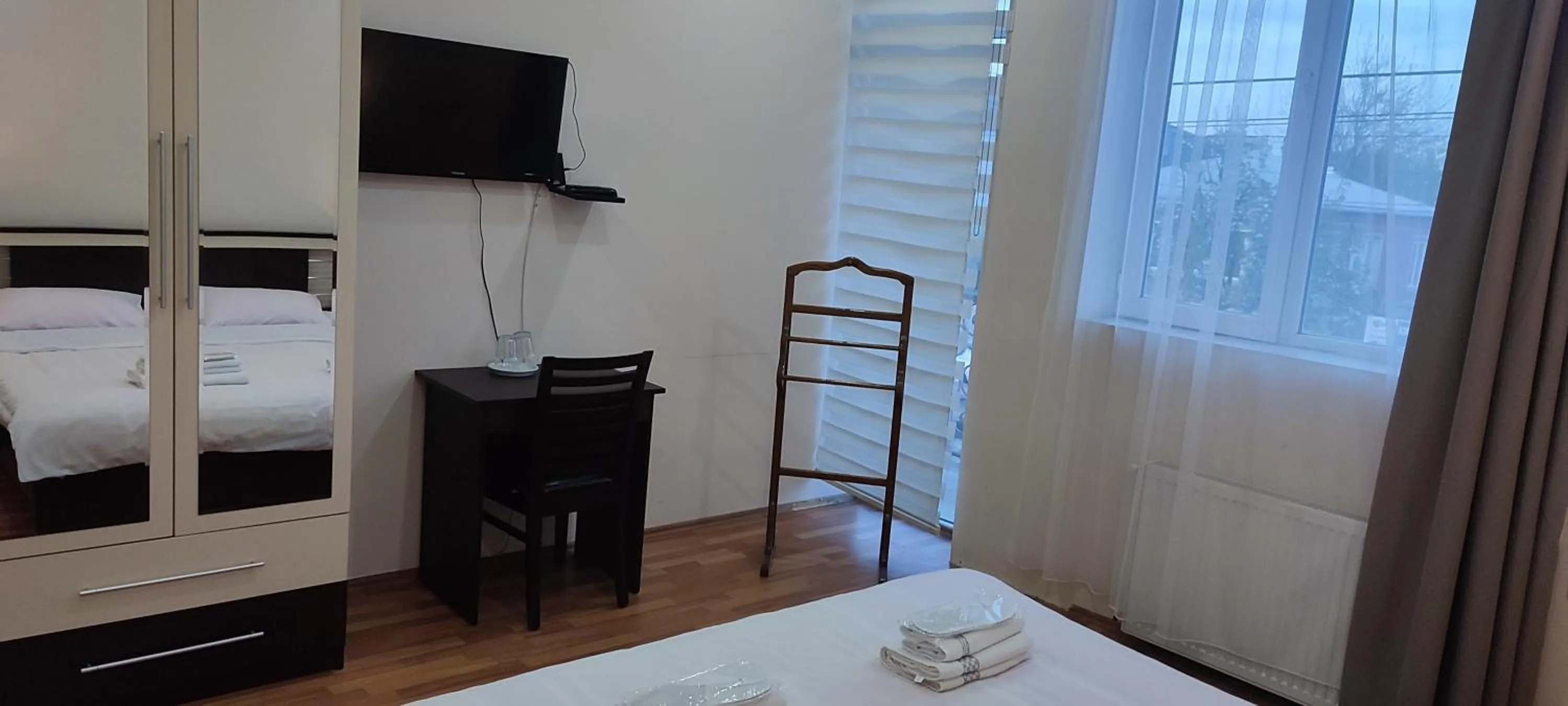 TV and multimedia, Bed in Hotel Max Comfort