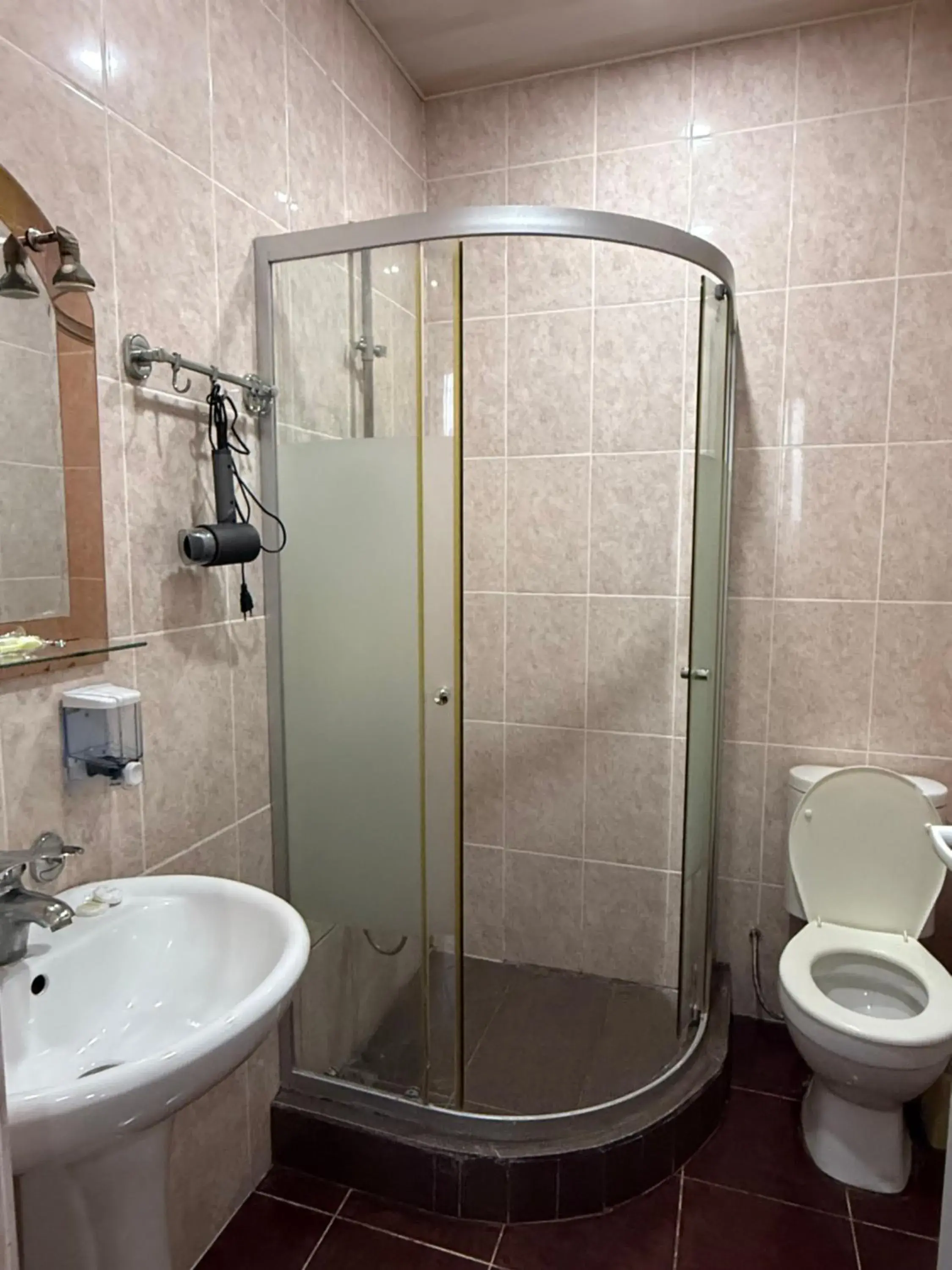 Deluxe Twin Room in Hotel Max Comfort Deluxe Twin Room in Hotel Max Comfort