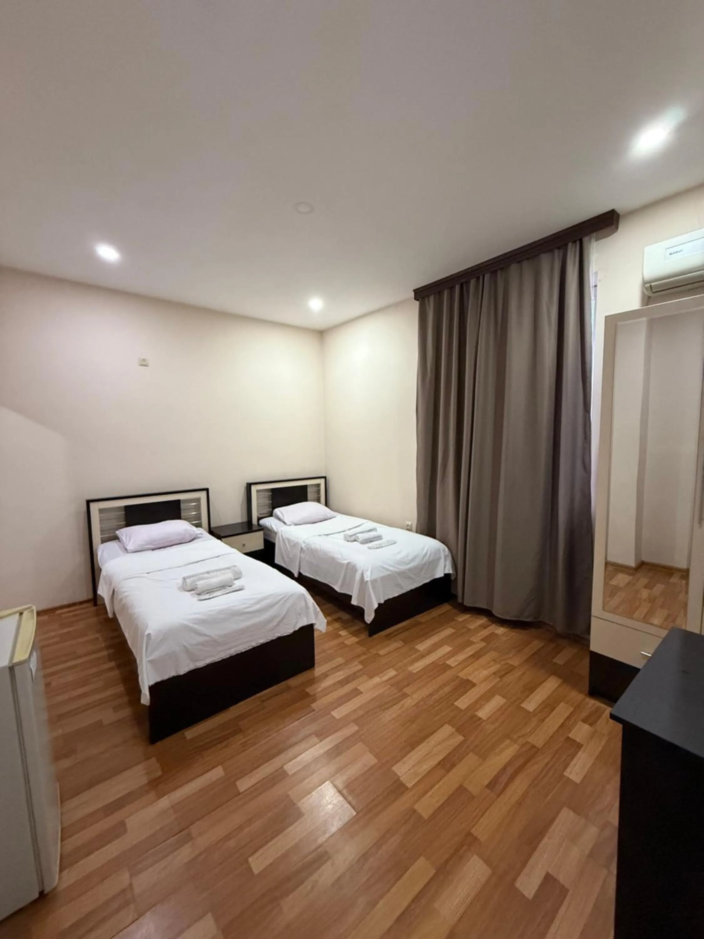 Bedroom, Bed in Hotel Max Comfort