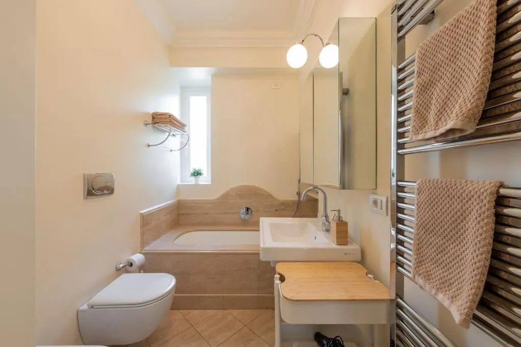 Il Giardino Garden View Apartment