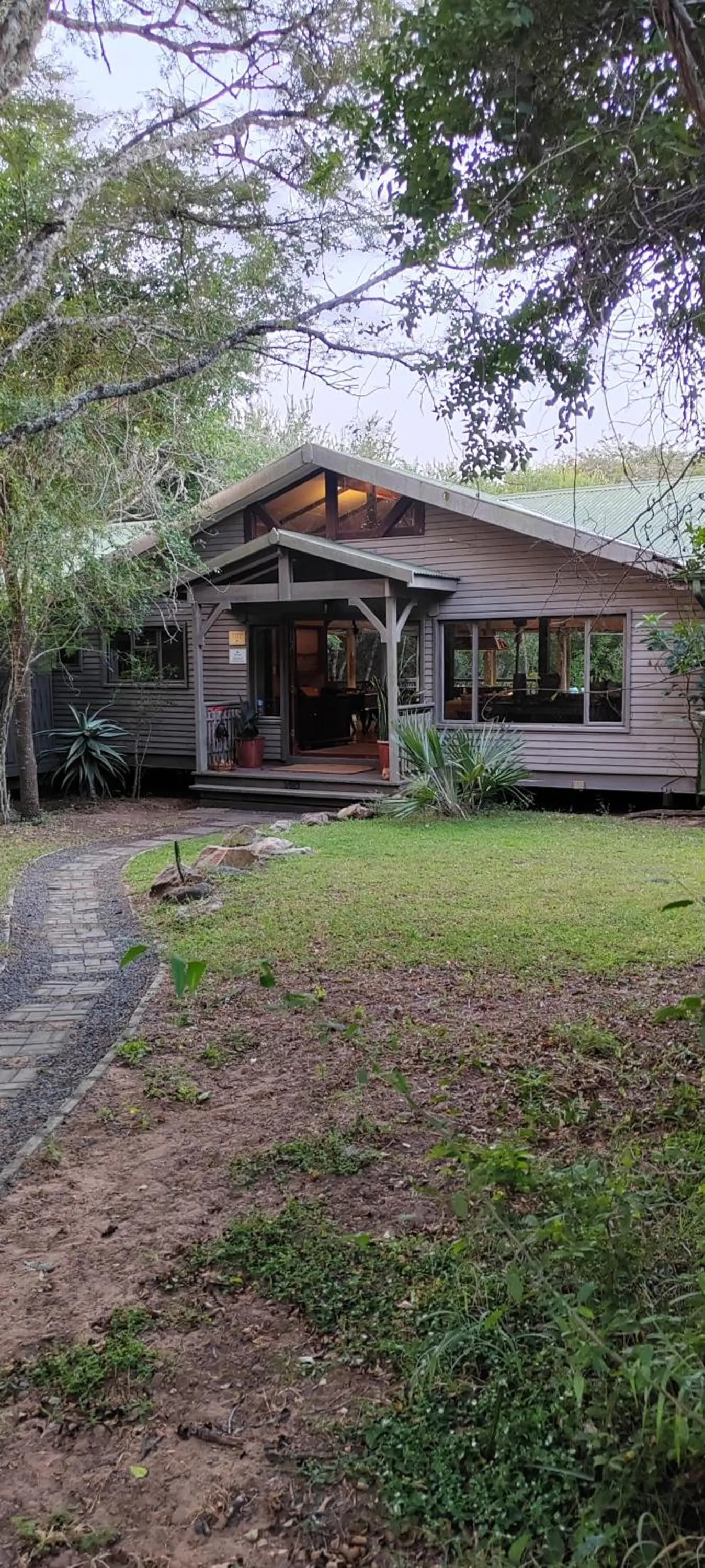 Property building in Thornwood