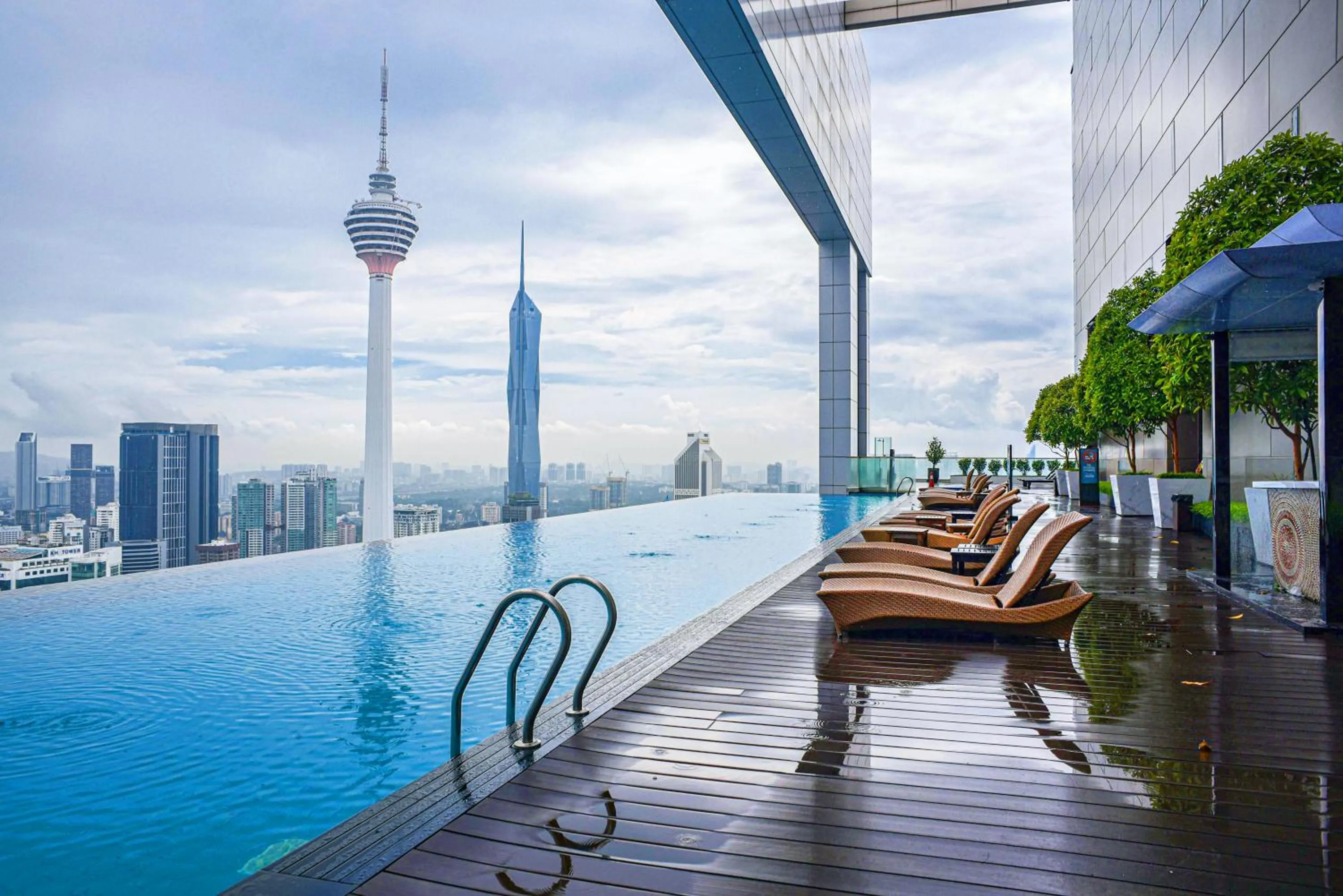 Balcony/Terrace in Sidemen Suites at Platinum KLCC