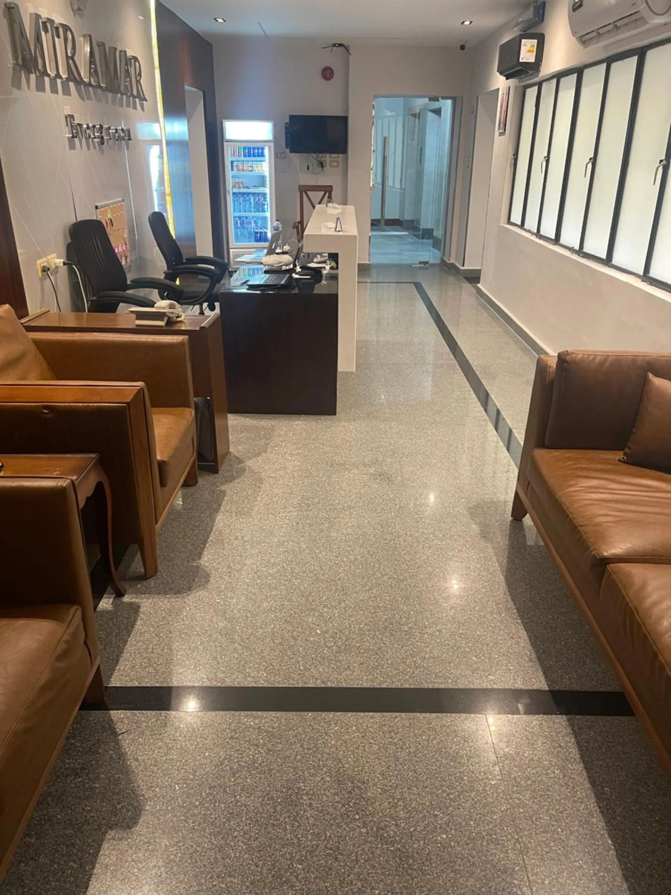 Seating area in Miramar Evergreen Hotel