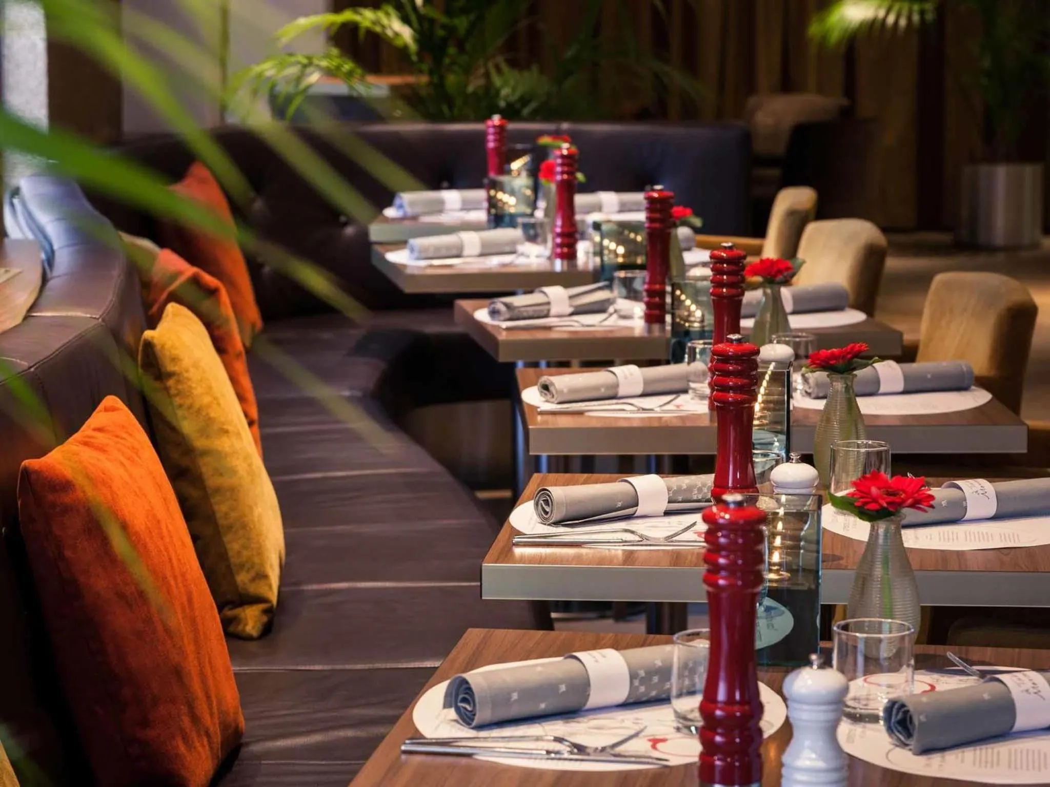 Restaurant/places to eat in Mercure Hotel Groningen Martiniplaza