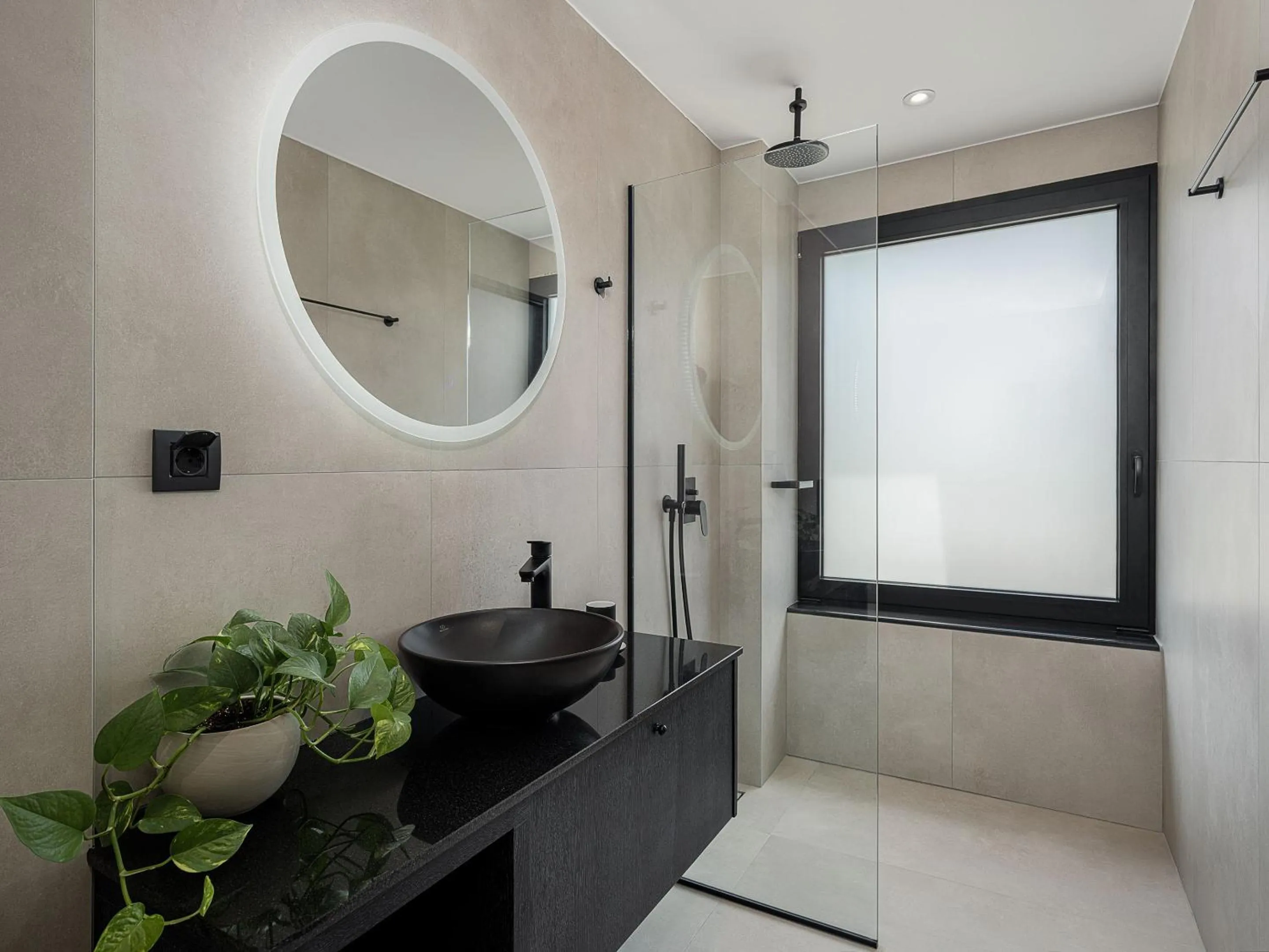 Shower in Theta Boutique Hotel