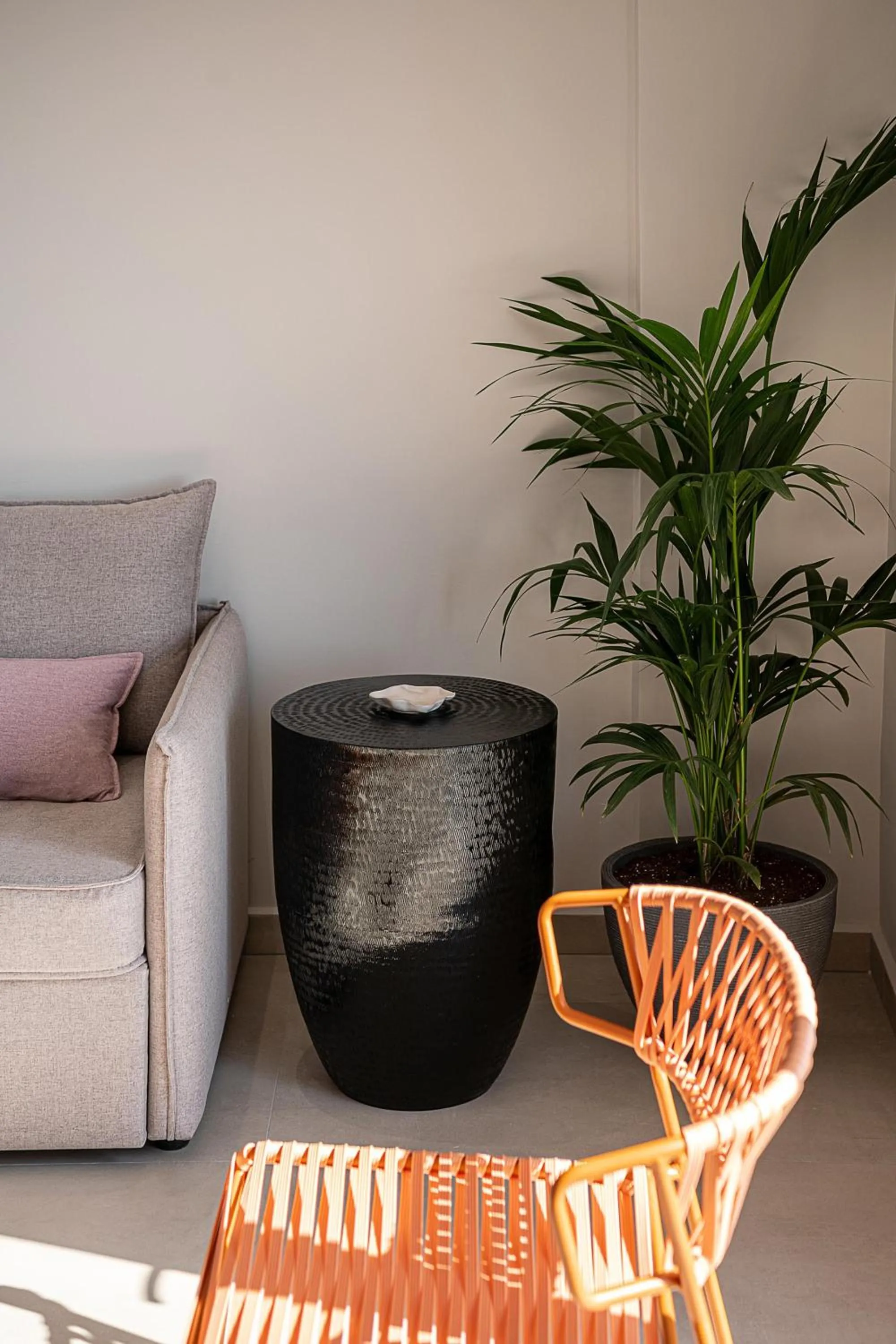 Living room in Theta Boutique Hotel