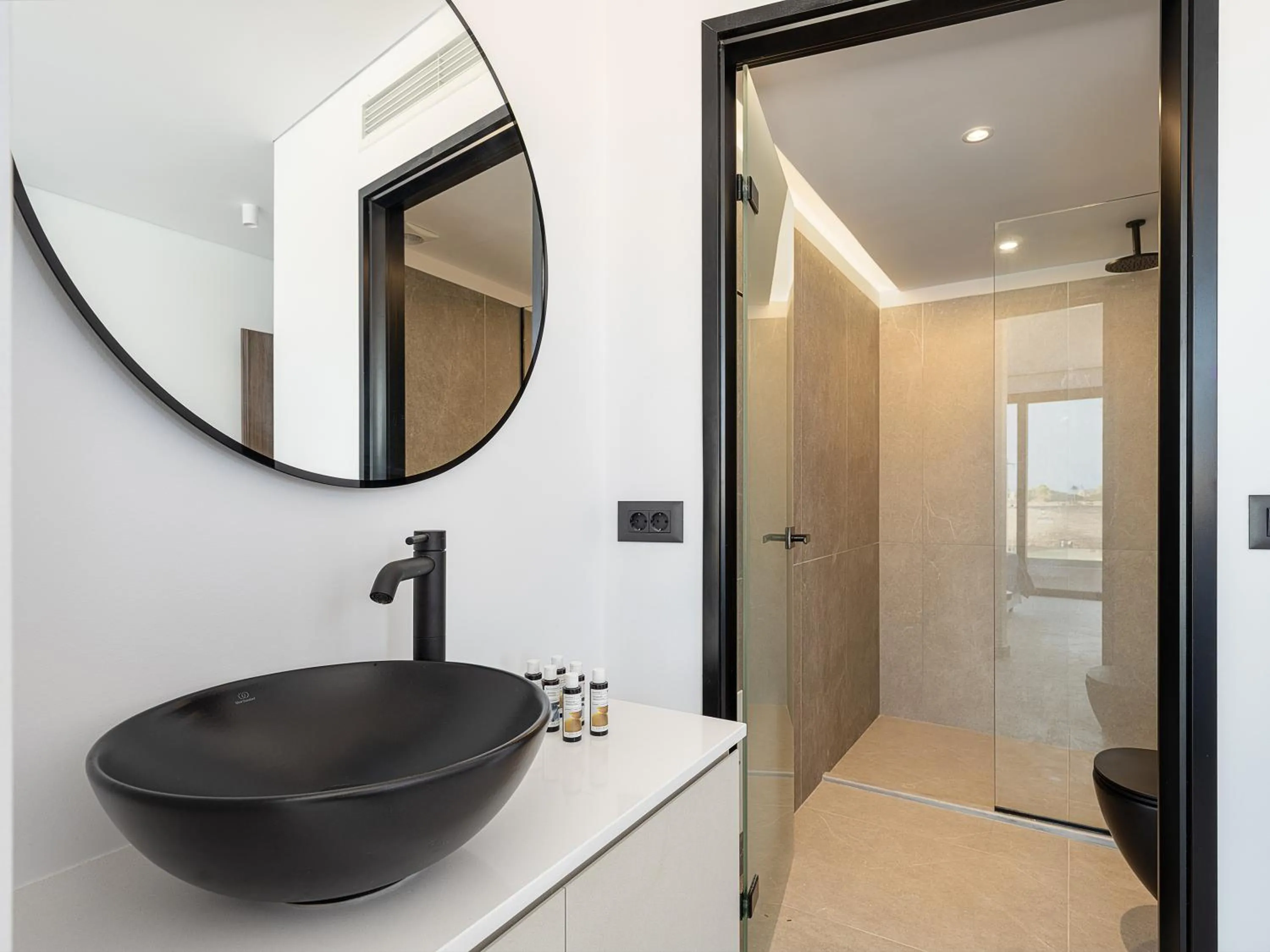 Shower in Theta Boutique Hotel