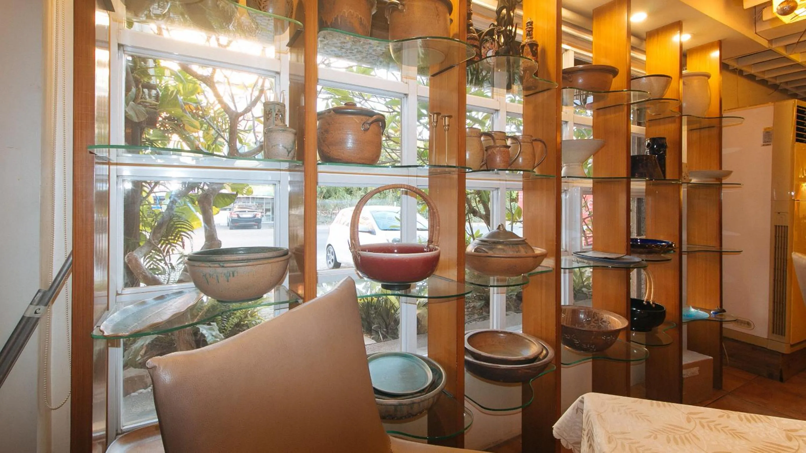 Restaurant/places to eat in RedDoorz Premium at Anisabel Suites Davao City