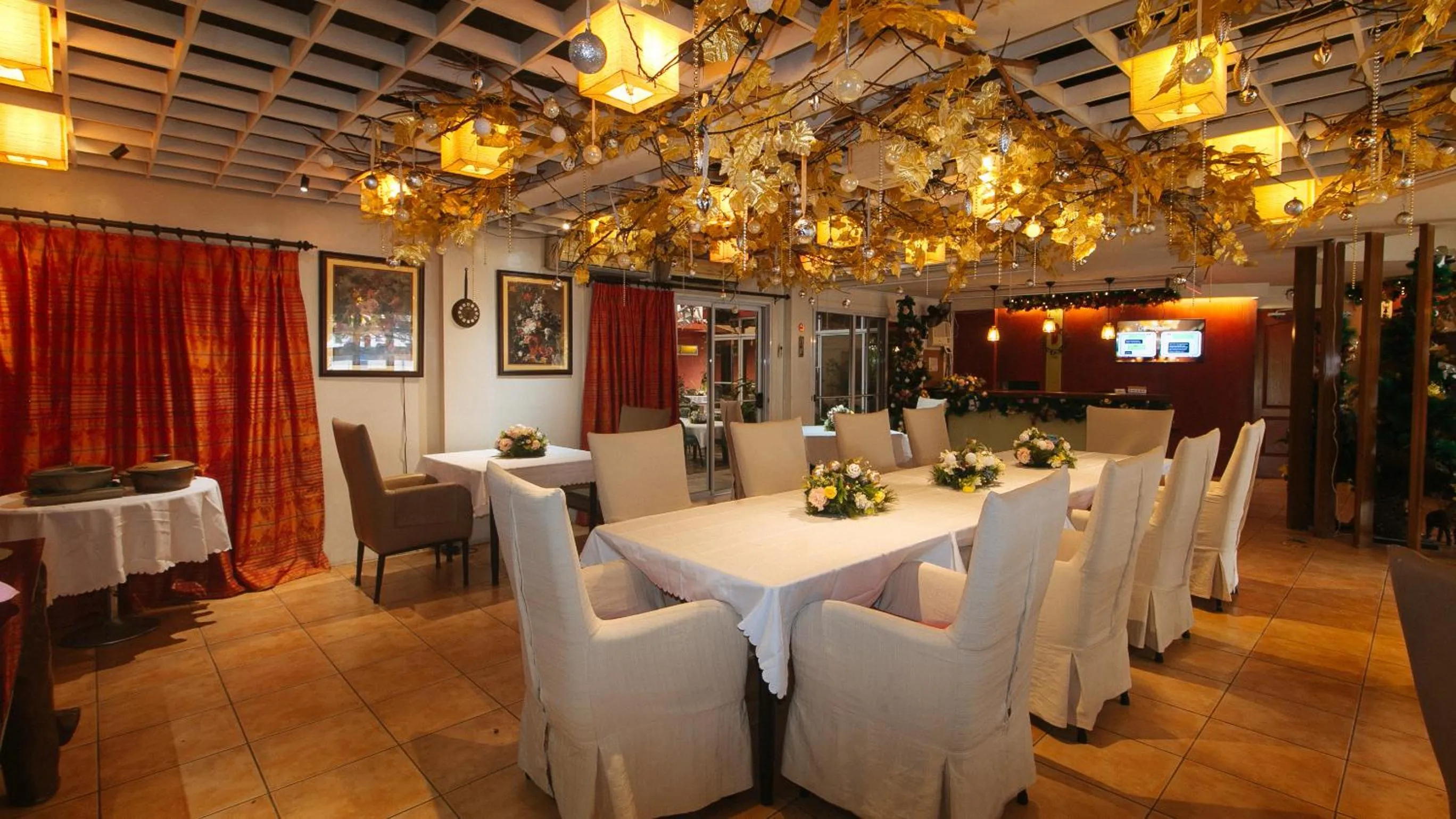 Restaurant/places to eat in RedDoorz Premium at Anisabel Suites Davao City