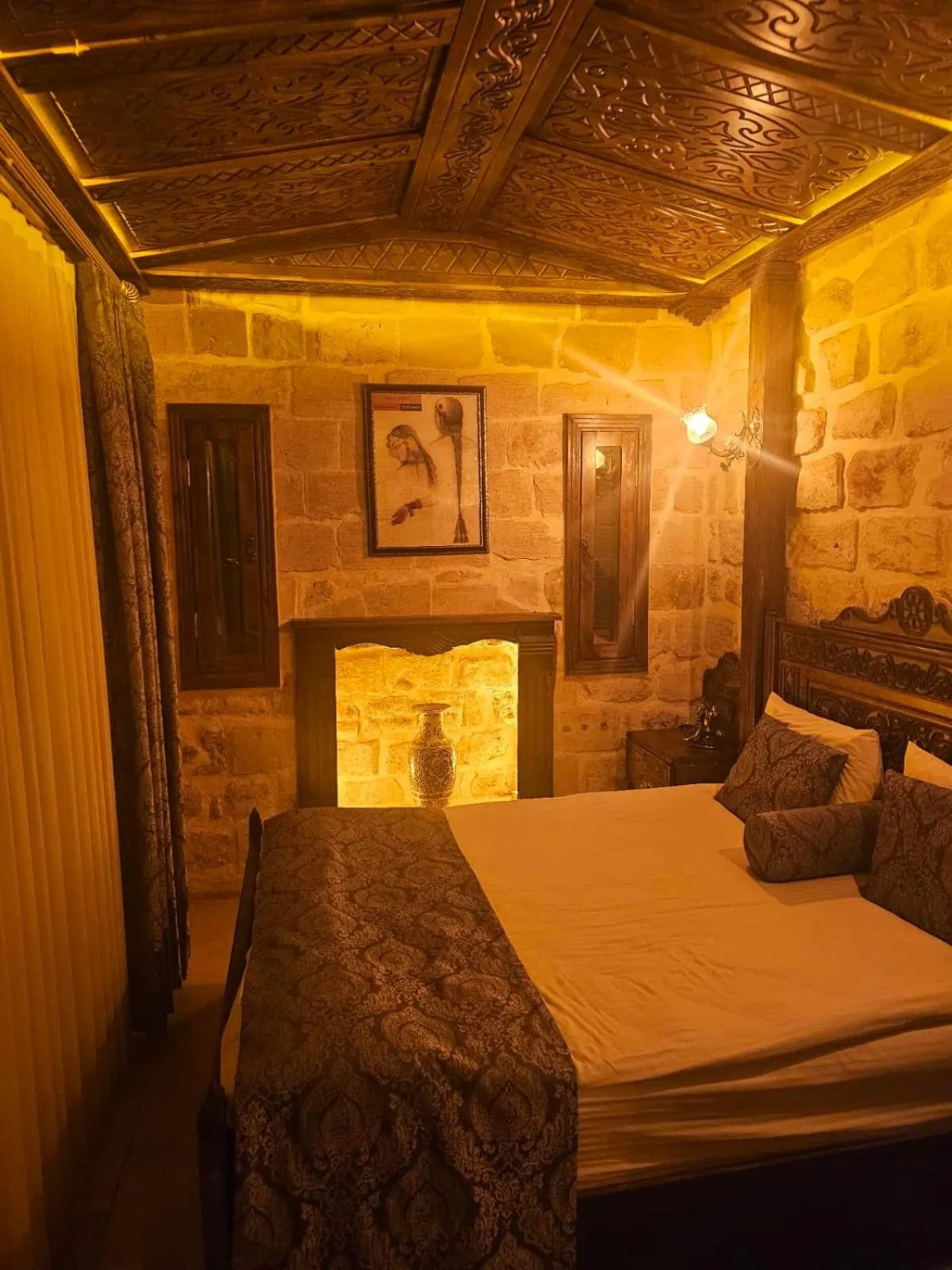 Photo of the whole room, Bed in Ankahan Konağı