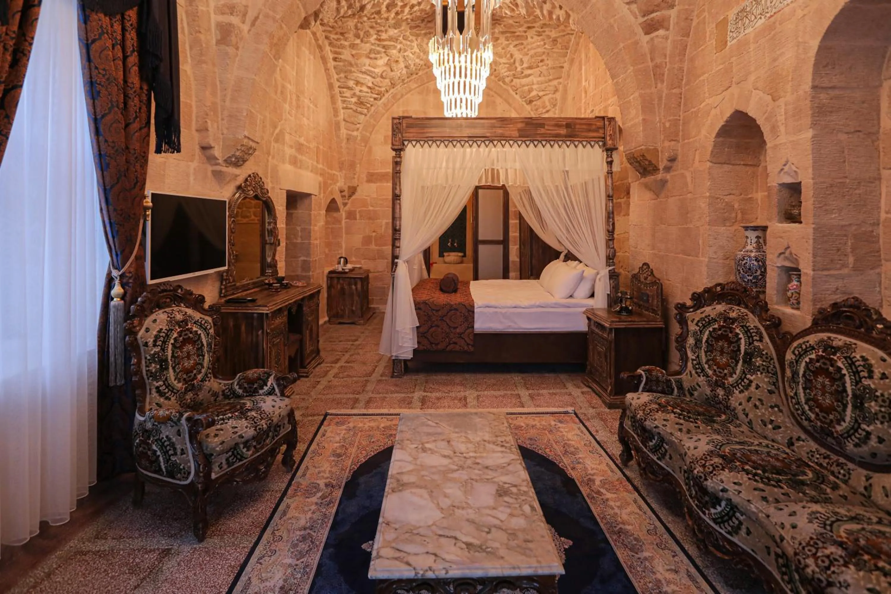 Photo of the whole room, Bed in Ankahan Konağı