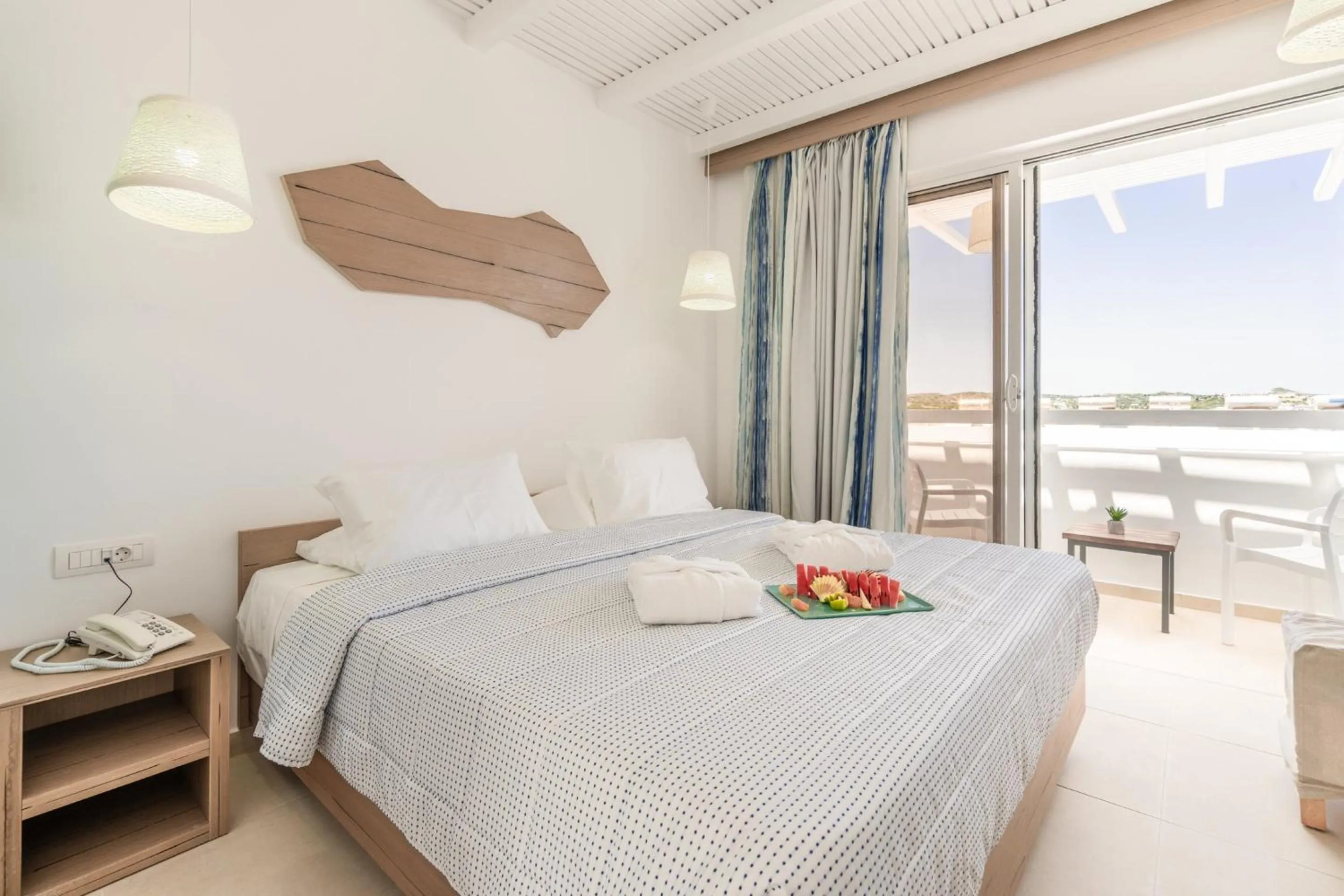 Bedroom, Bed in Aloe Hotel - Adults Only