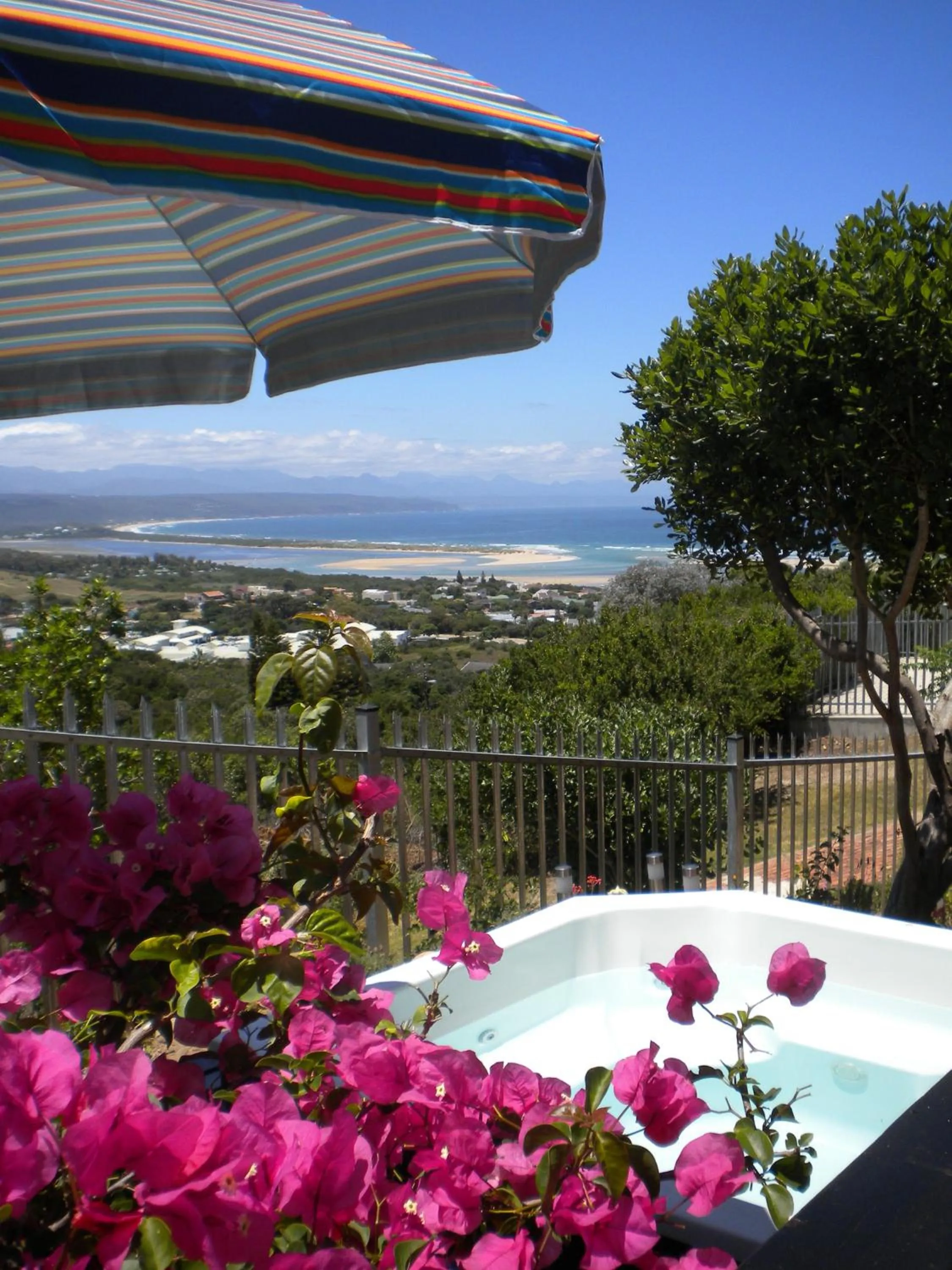 Sea view in 22 Julia B&B