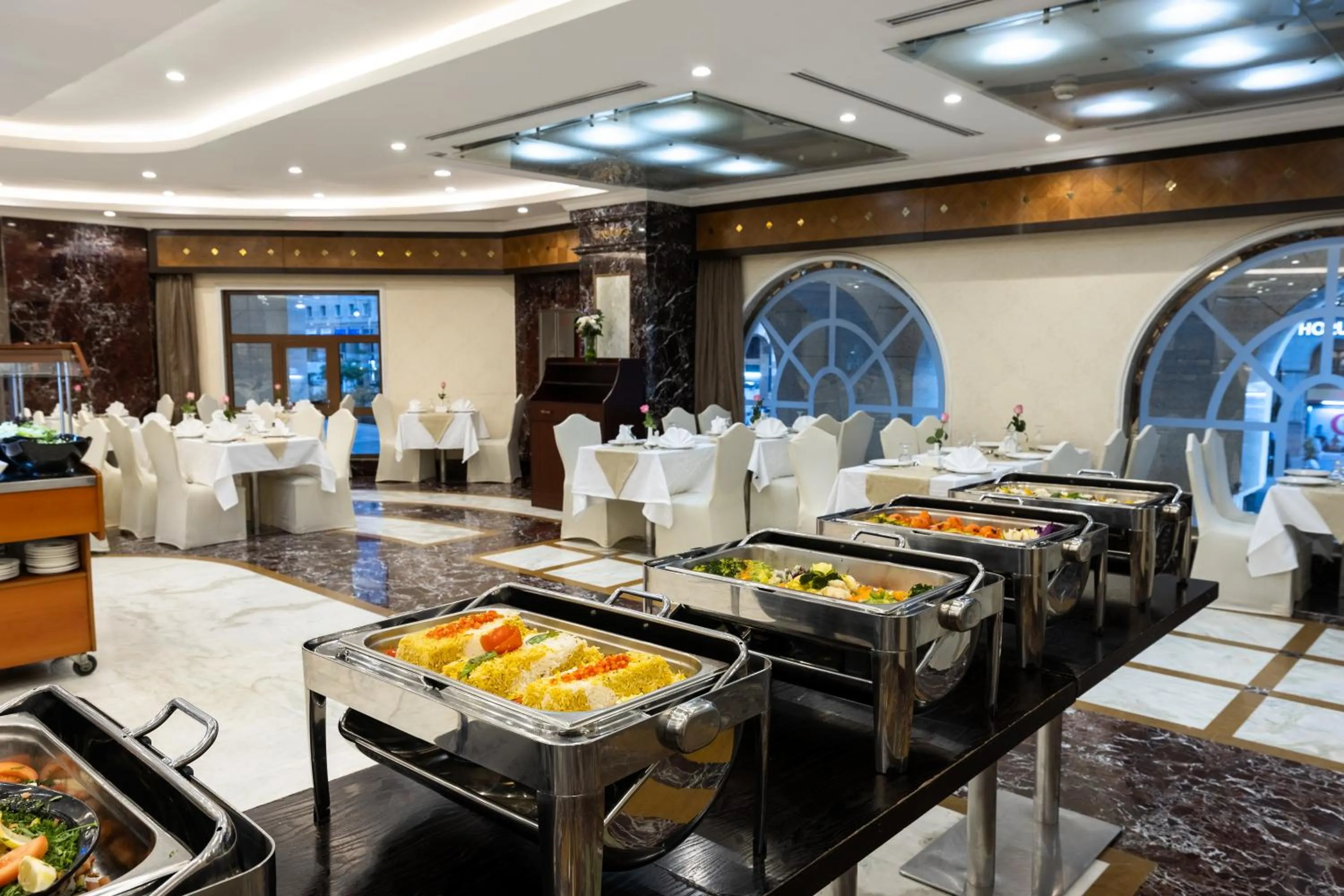 Restaurant/places to eat in Emaar Al Mektan Hotel