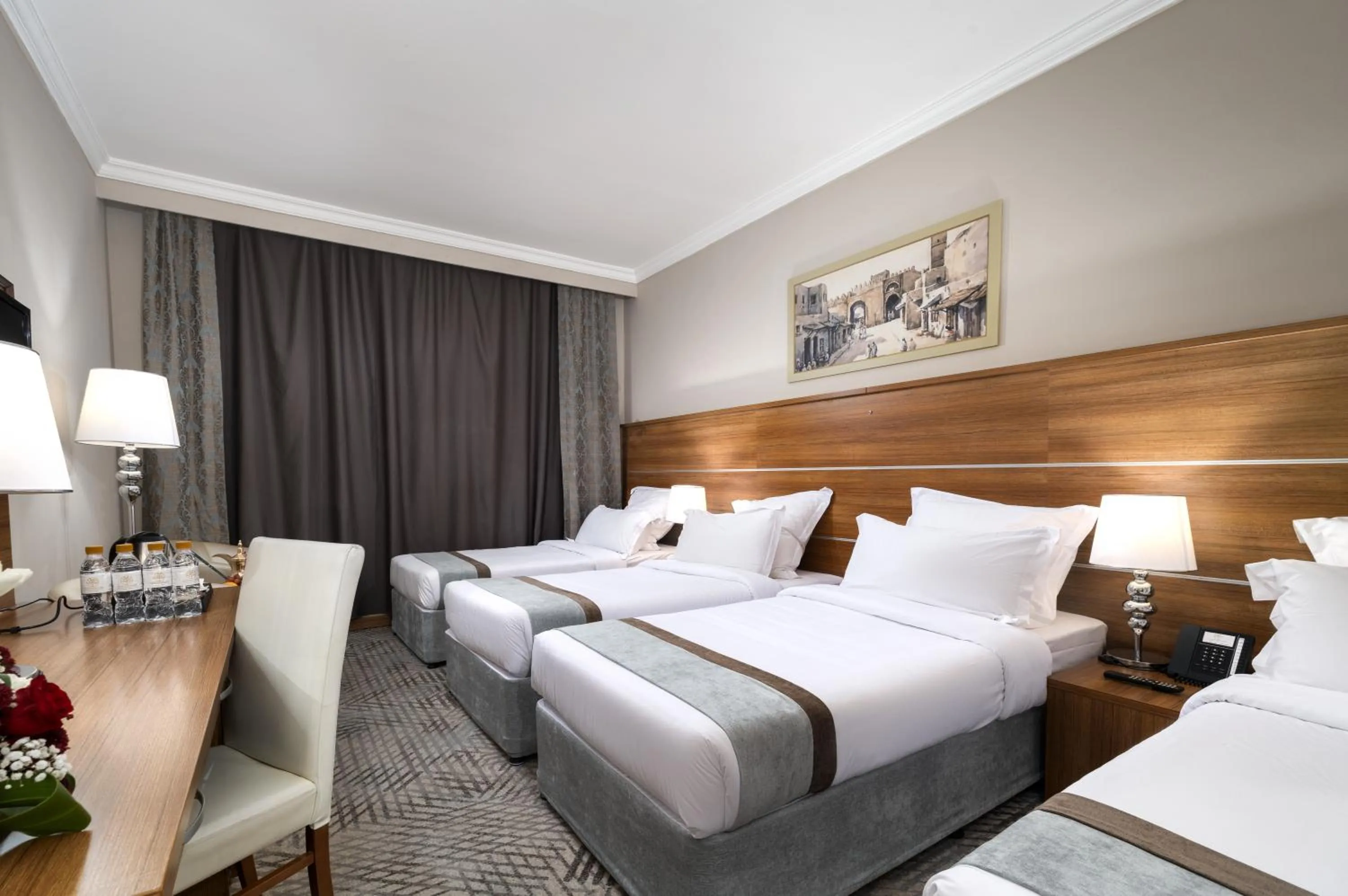 Bedroom, Bed in Emaar Al Mektan Hotel