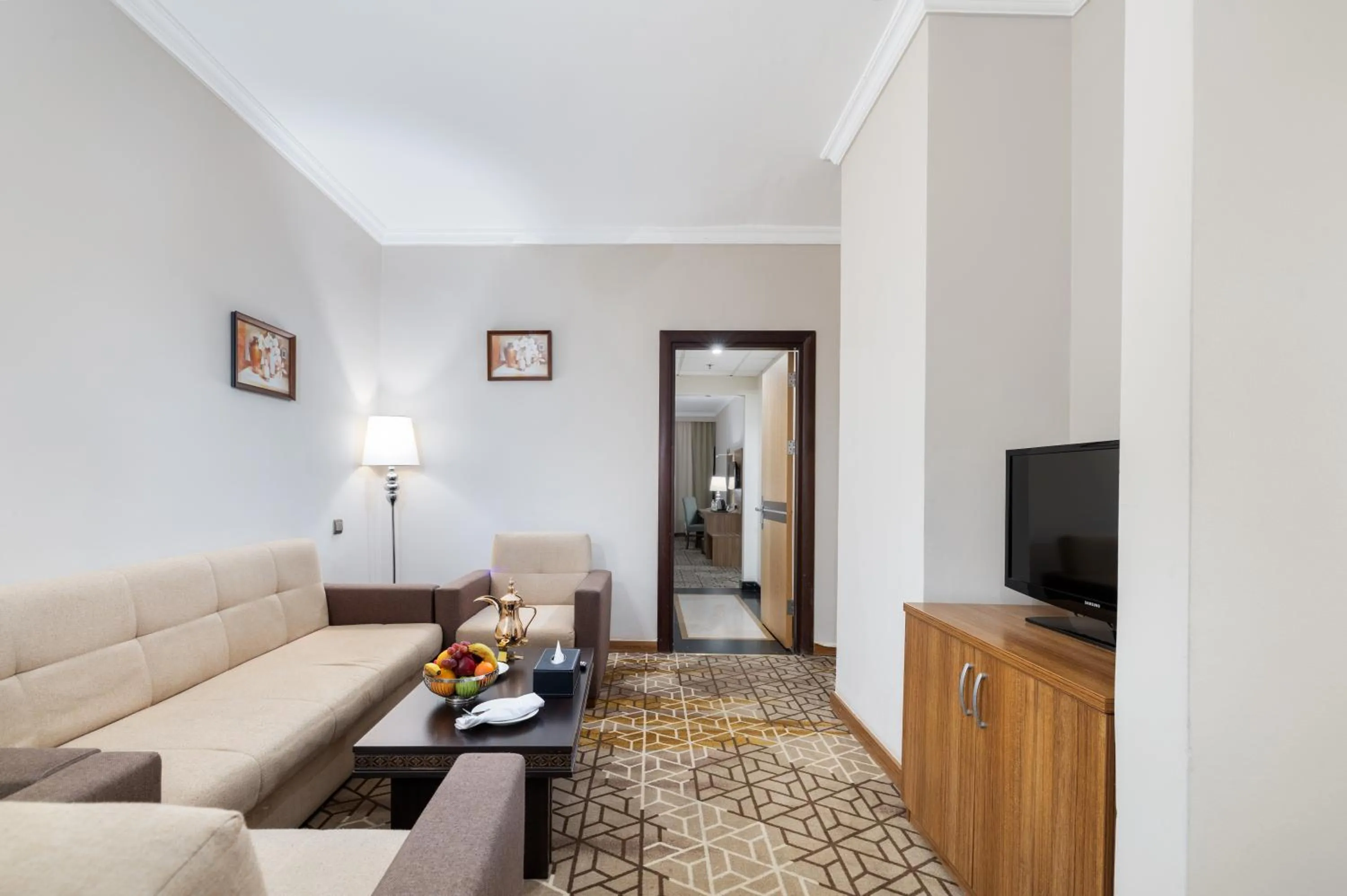 Living room in Emaar Al Mektan Hotel