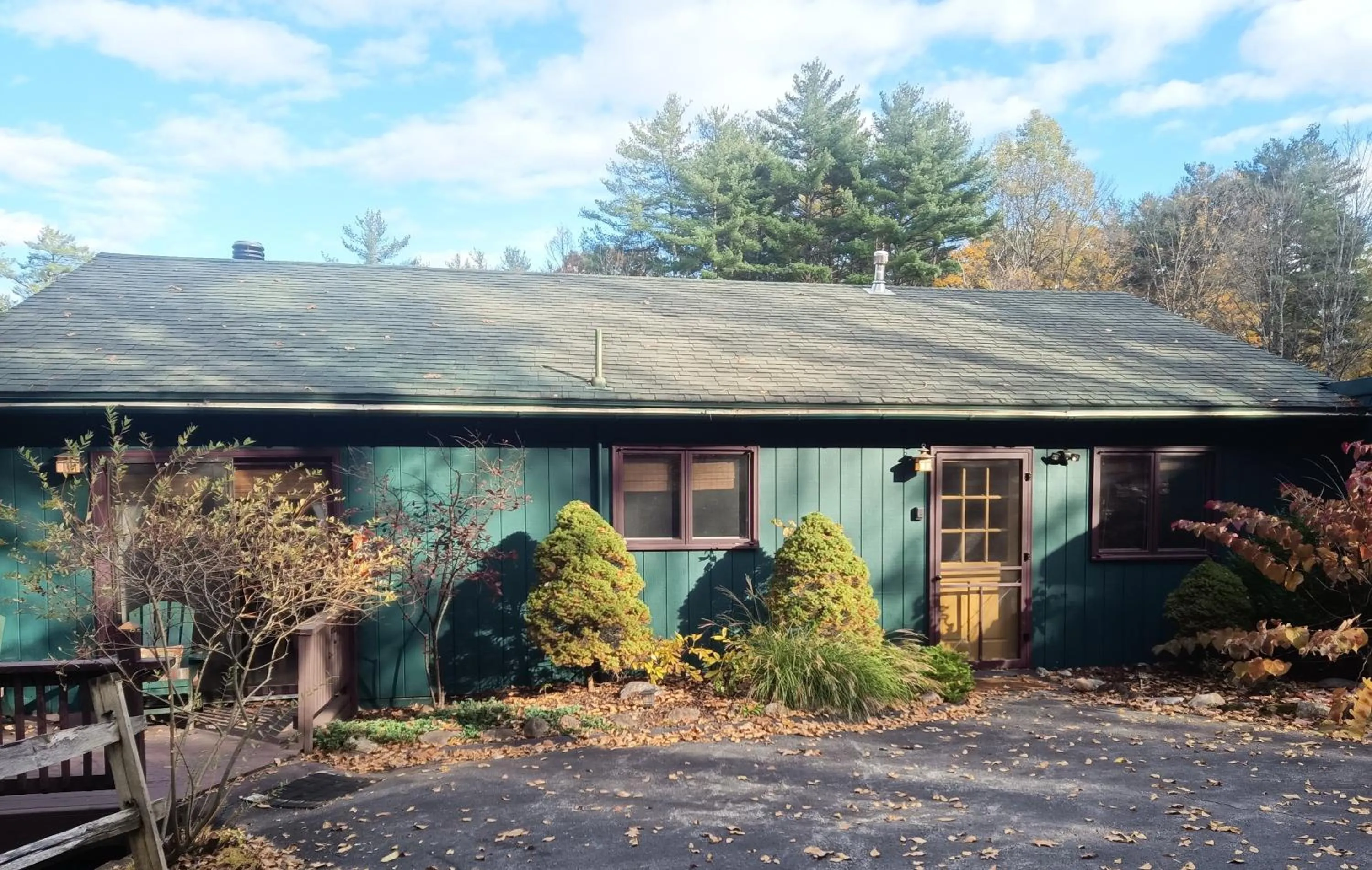 Property building in Adirondack Diamond Point Lodge