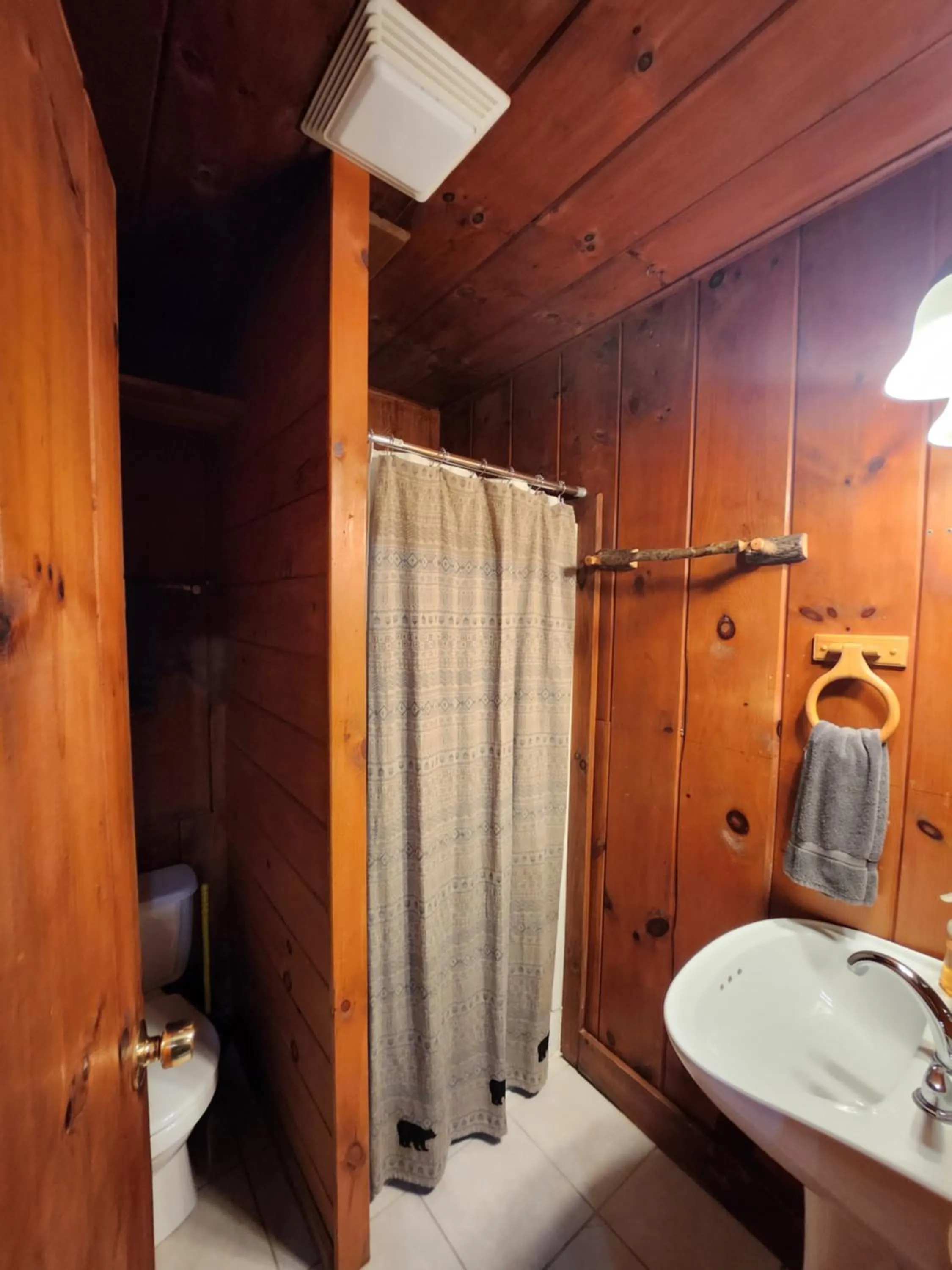 Adirondack Diamond Point Lodge