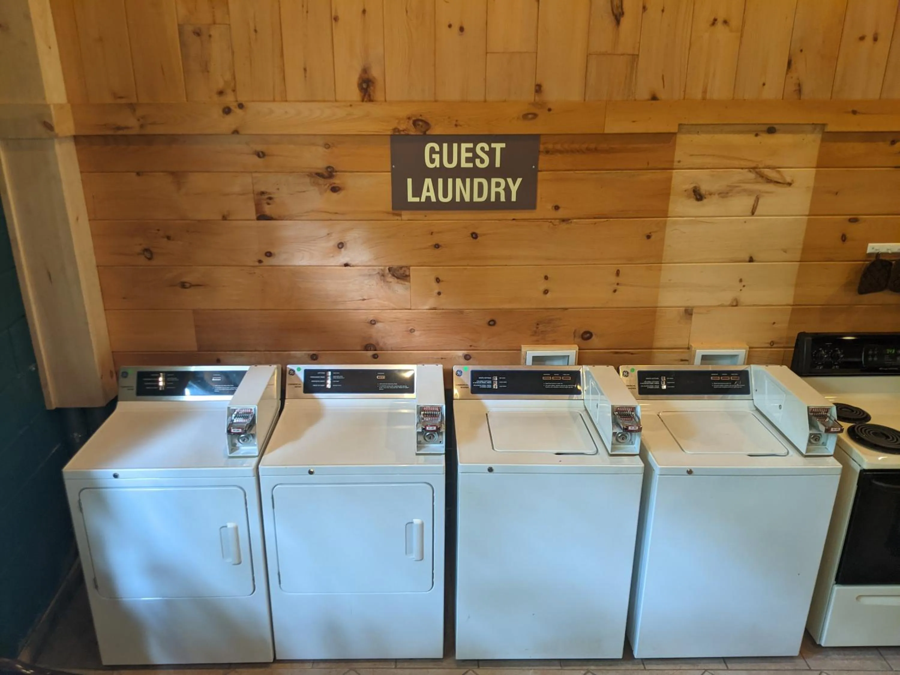 Adirondack Diamond Point Lodge