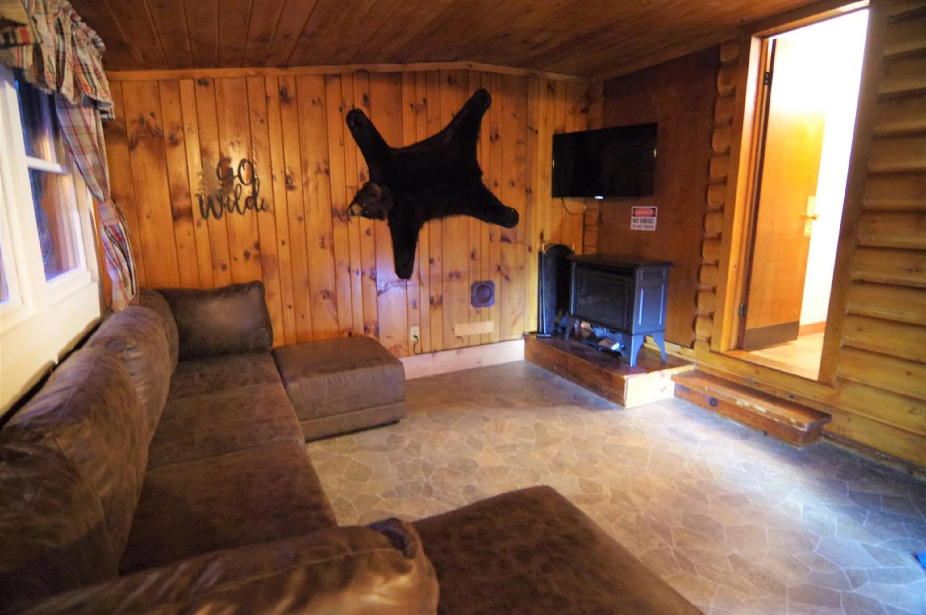 Adirondack Diamond Point Lodge