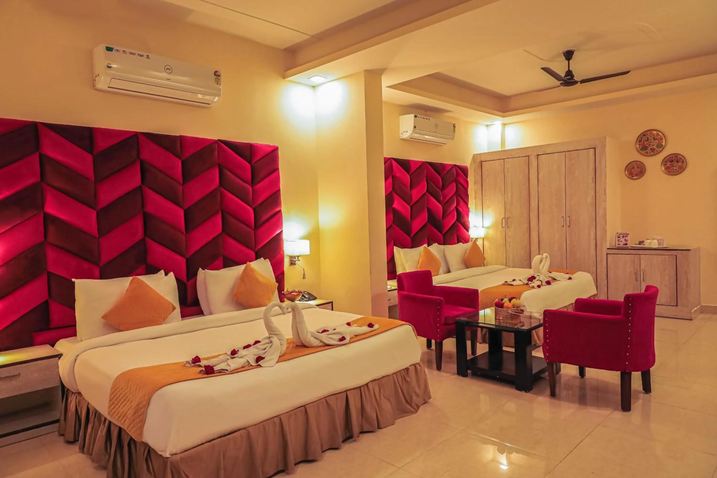 Bed in The Neeraj Naturecure - Ganga View