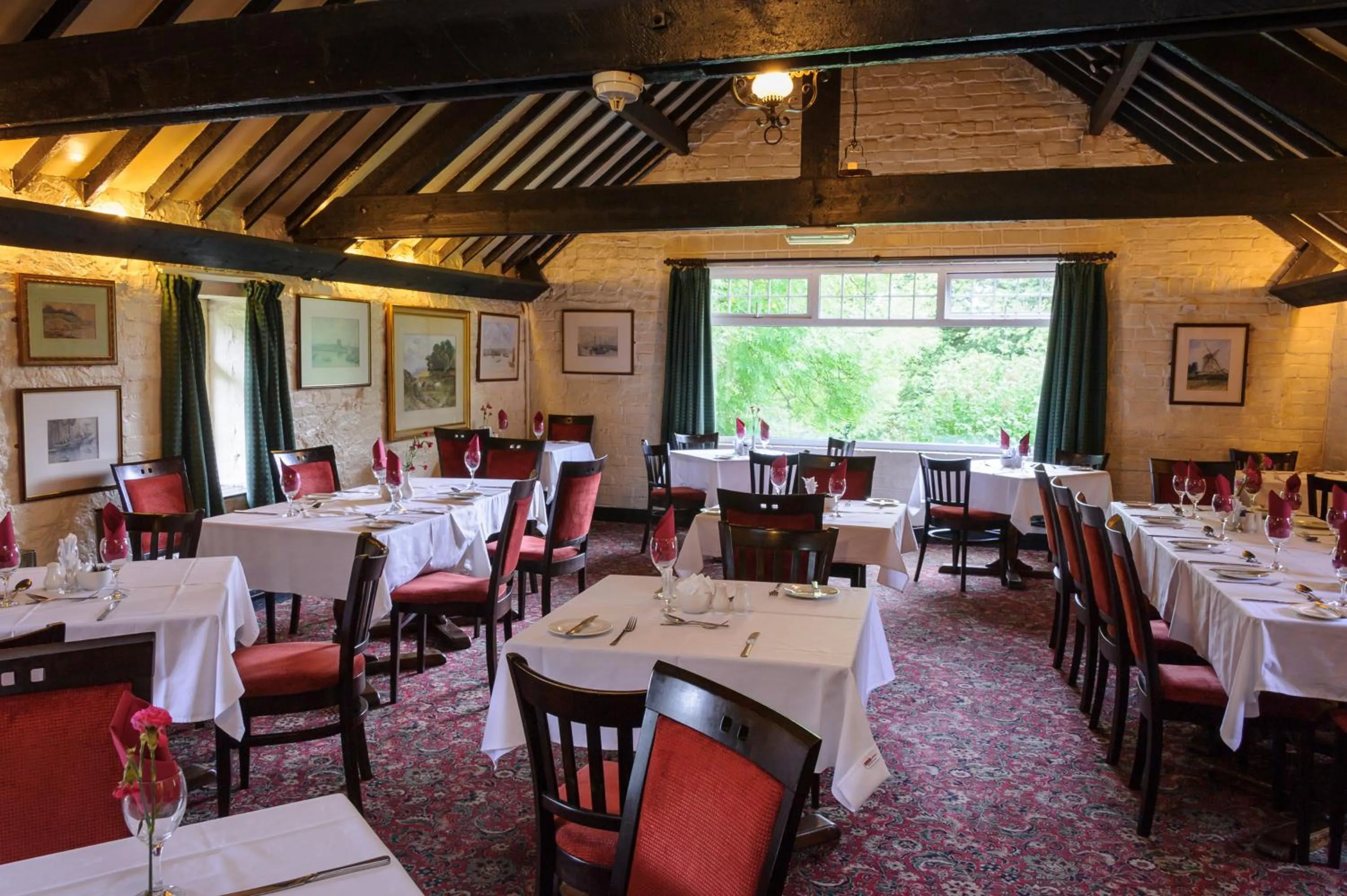 Restaurant/places to eat in Brown Trout Golf & Country Inn
