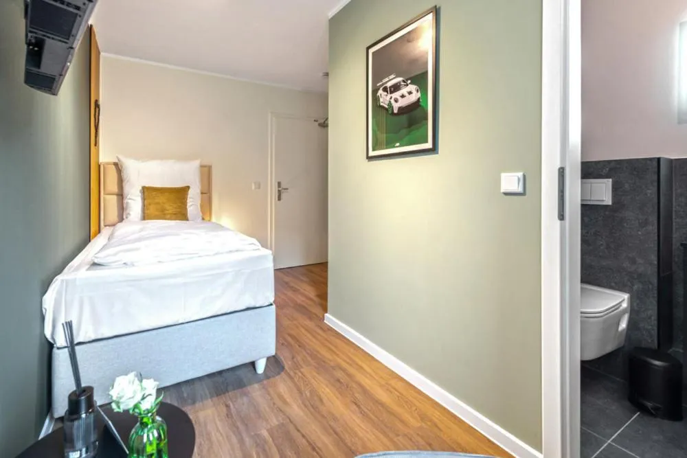 Bedroom, Bed in Hotel Zweite Heimat Nürburg