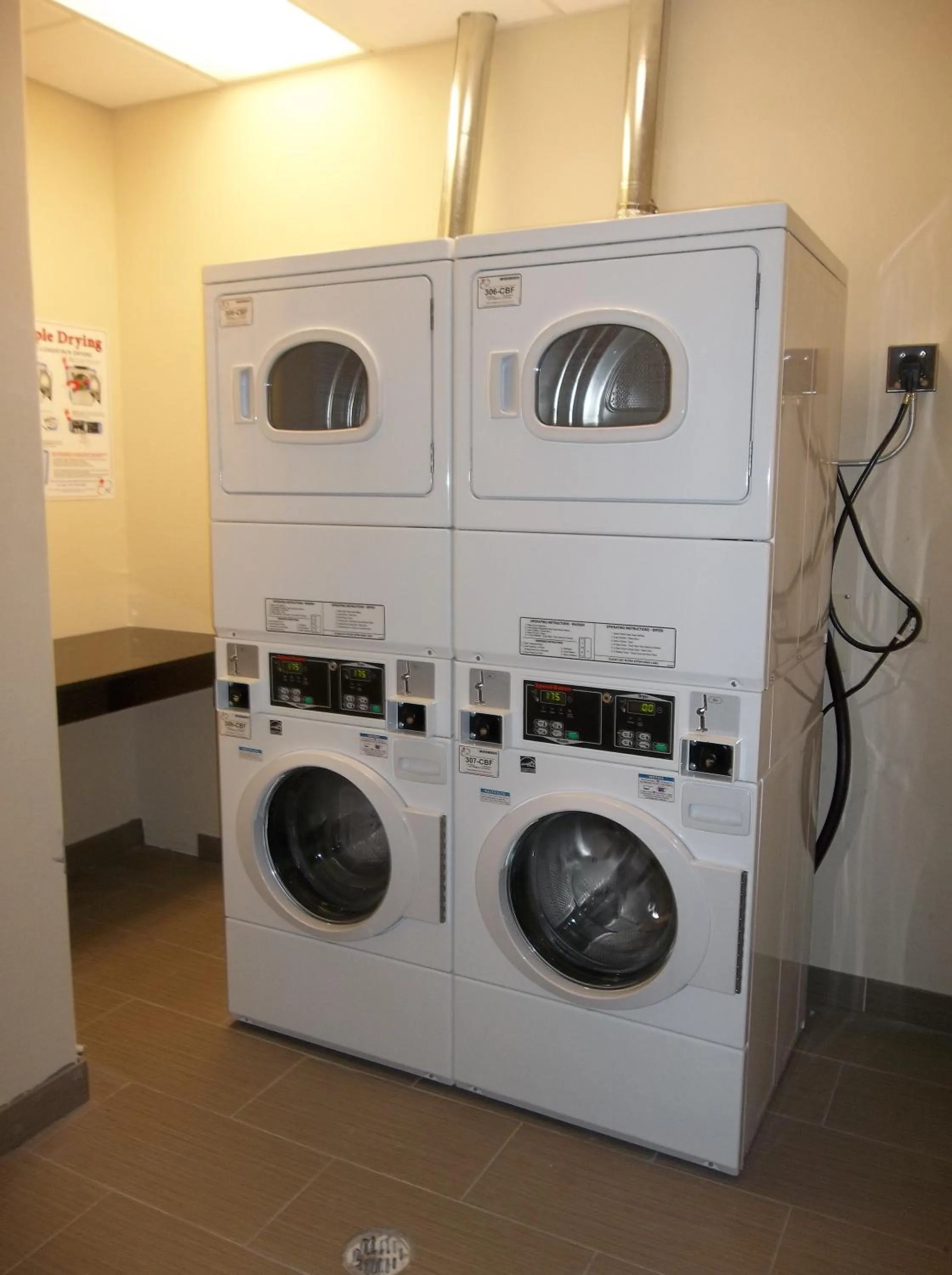 Quality Inn & Suites Victoria East