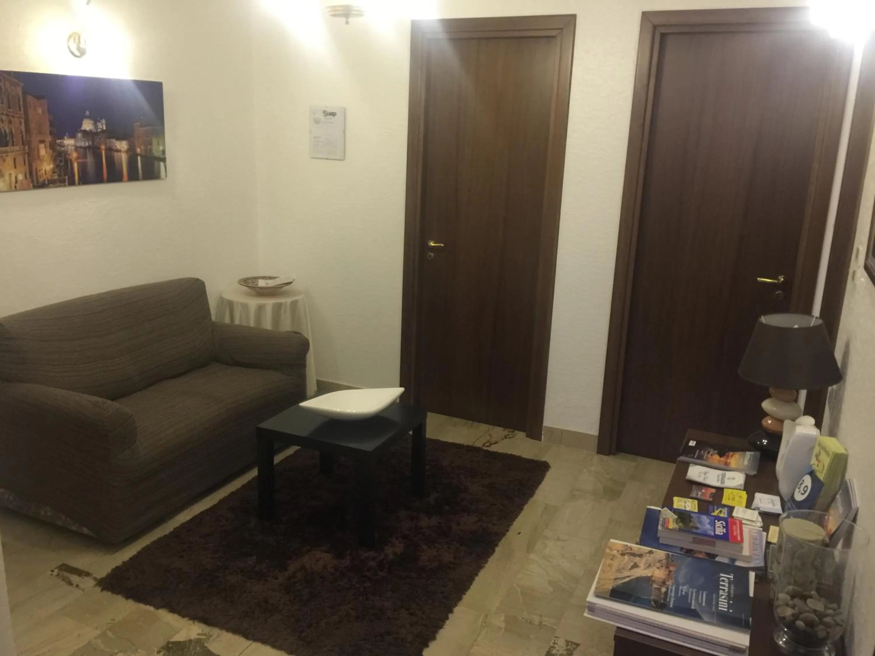 Communal lounge/ TV room in Case Saniela