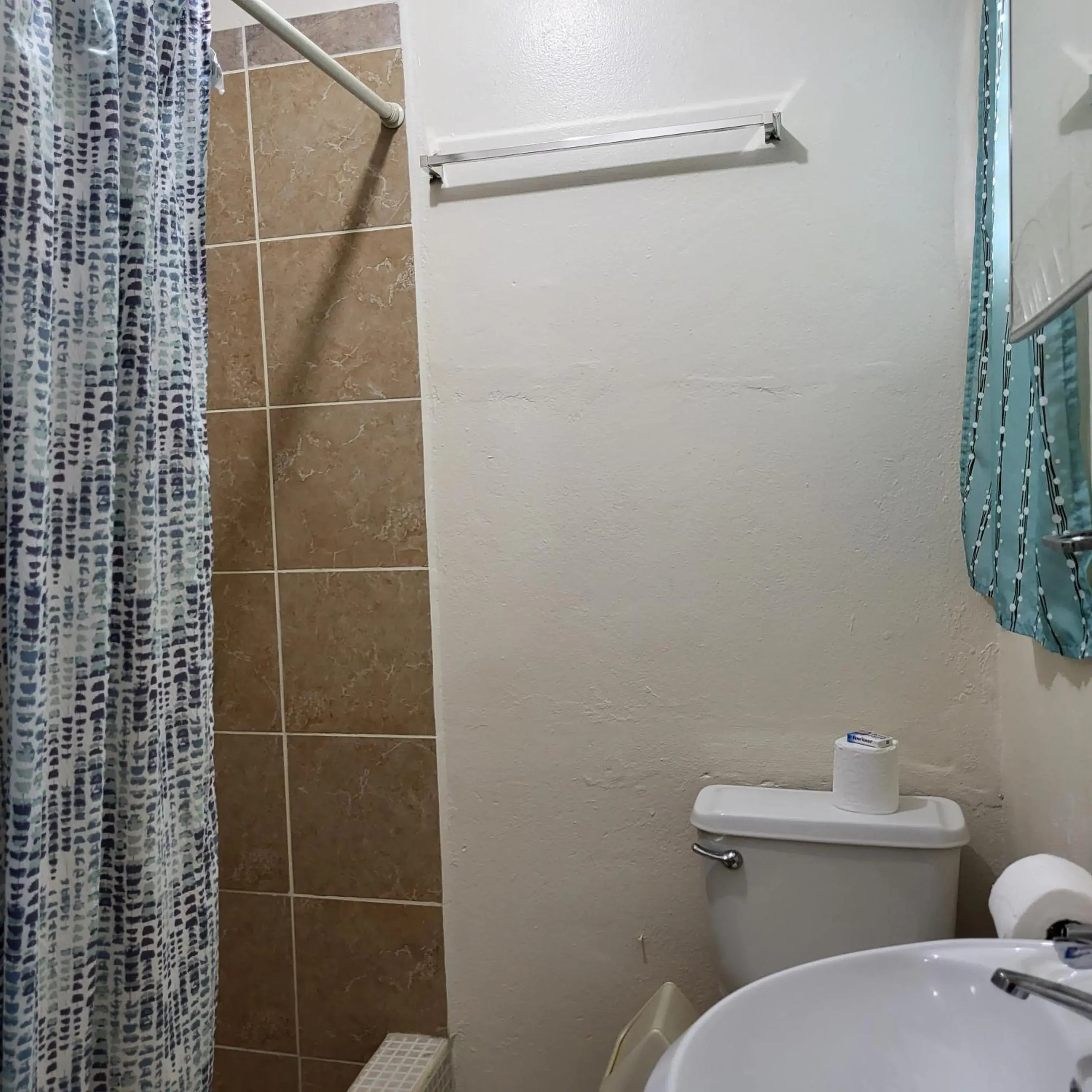 Double Room with Extra Bed - single occupancy in Hacienda Tropical Guest House Double Room with Extra Bed - single occupancy in Hacienda Tropical Guest House