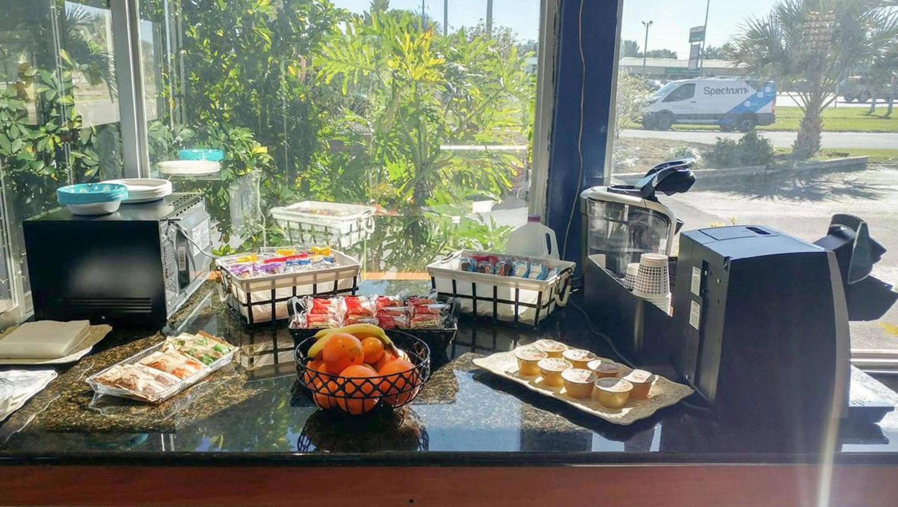 Restaurant/places to eat in Magnuson Hotel & Marina New Port Richey