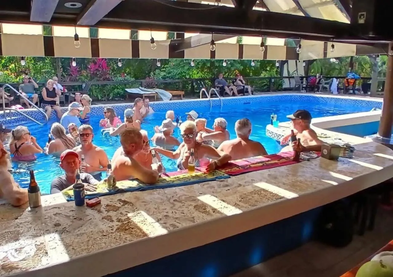 Restaurant/places to eat in Guava Grove Resort & Villas