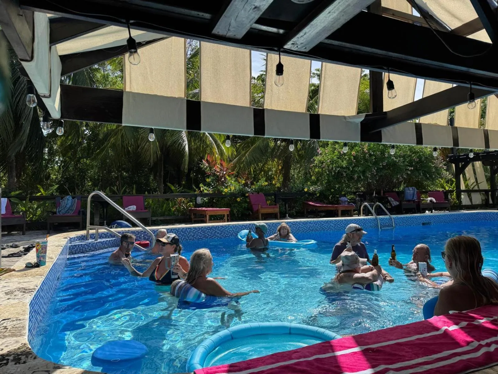 Restaurant/places to eat in Guava Grove Resort & Villas