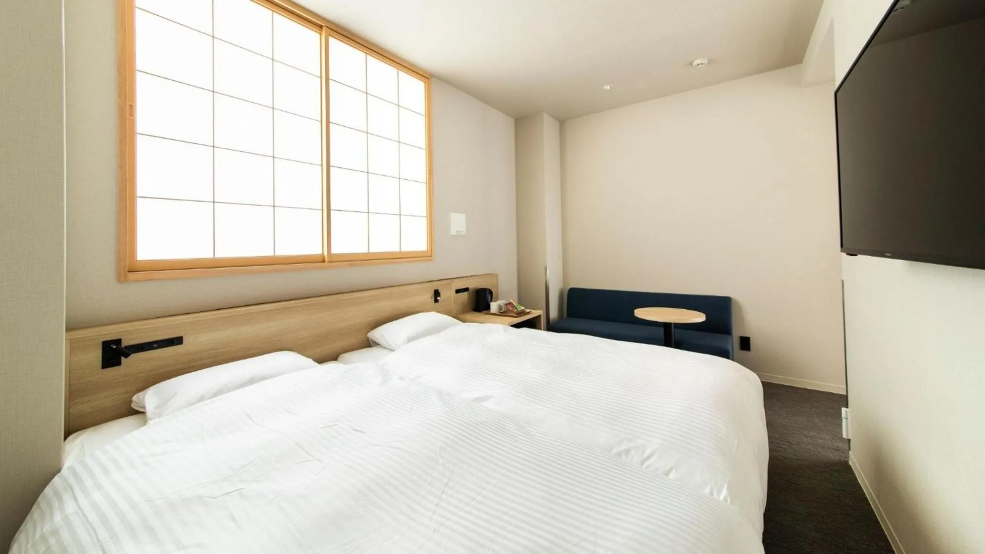 Photo of the whole room, Bed in ALPHABED INN Fukuoka Ohori Park