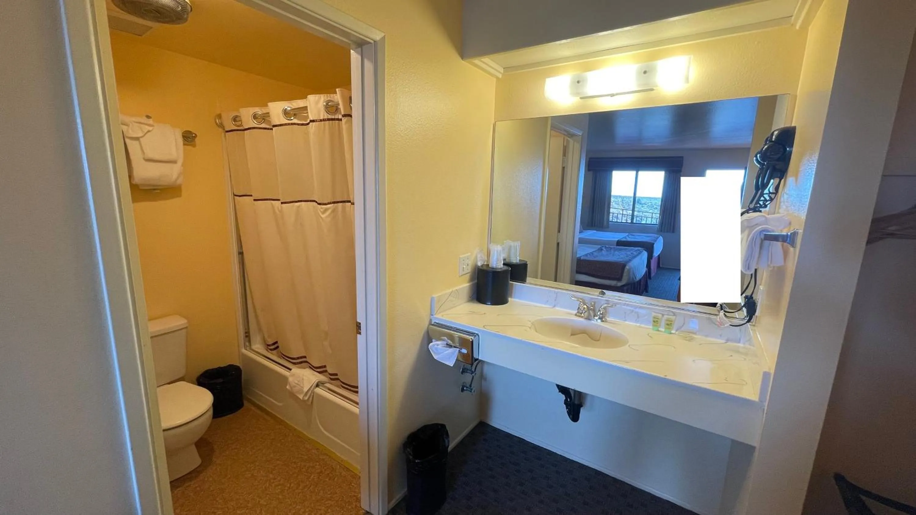 Bathroom in Yosemite Gateway Motel