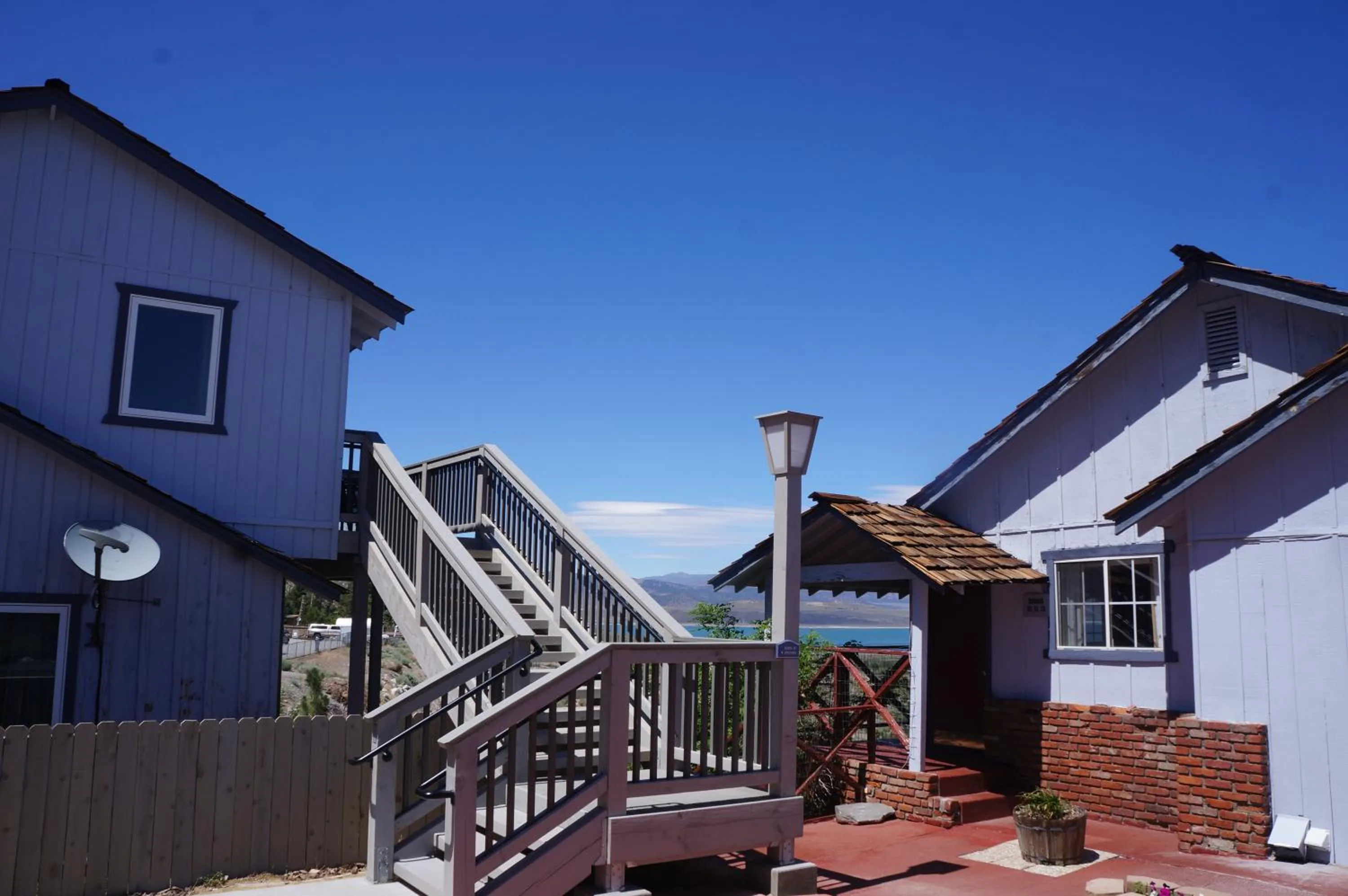 Facade/entrance in Yosemite Gateway Motel