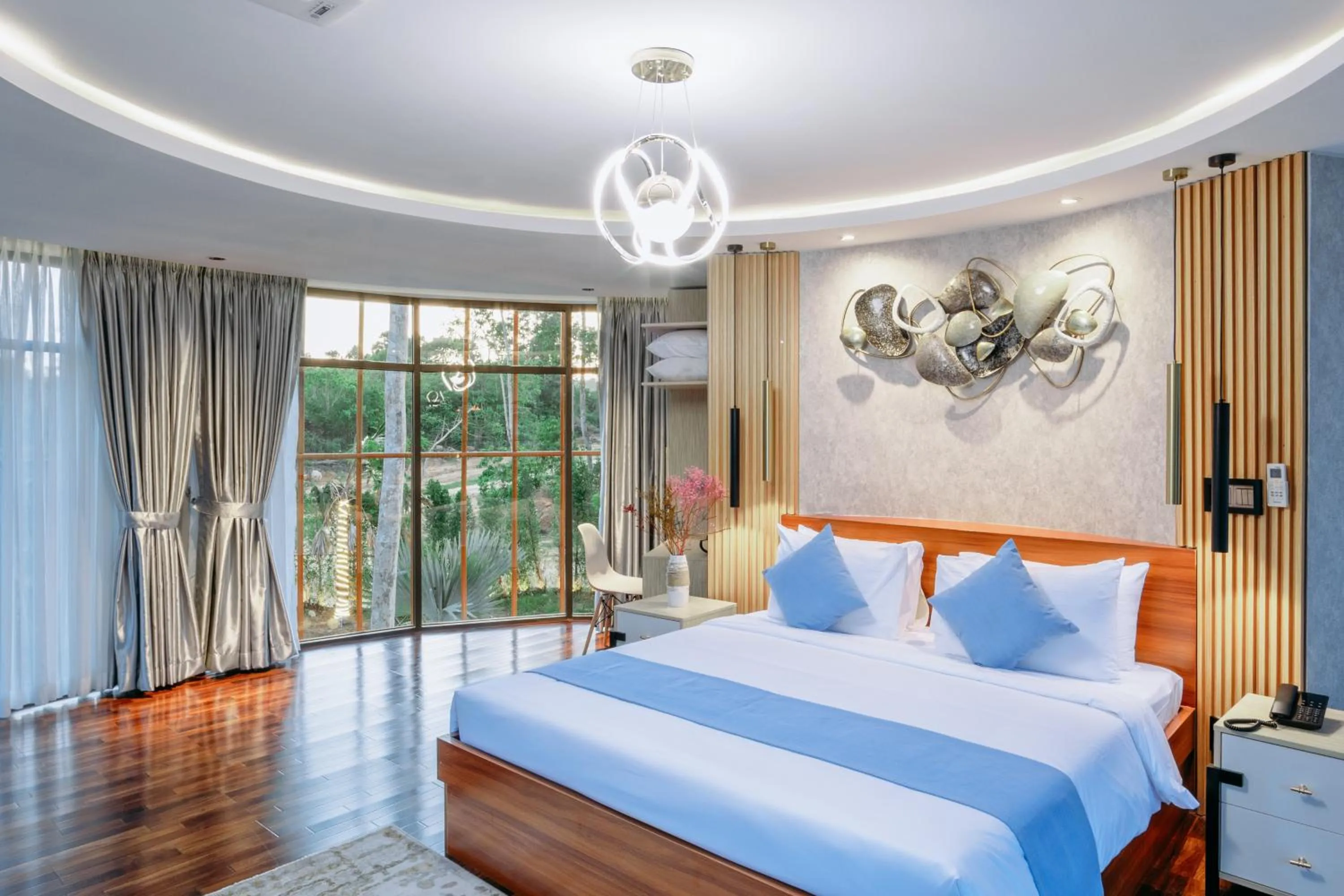 Bed in Bird Nest Villas by Mafiya