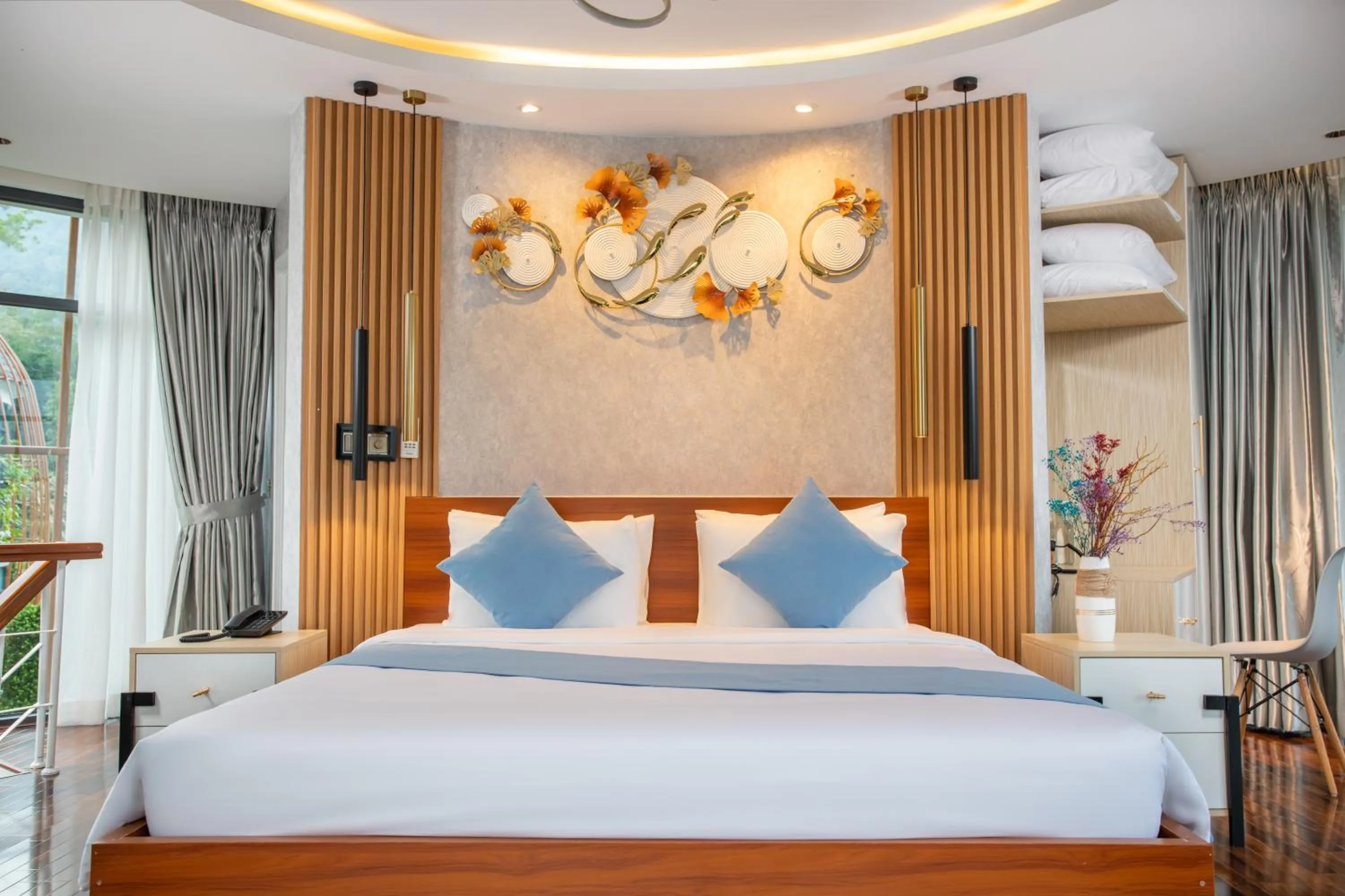Bedroom, Bed in Bird Nest Villas by Mafiya
