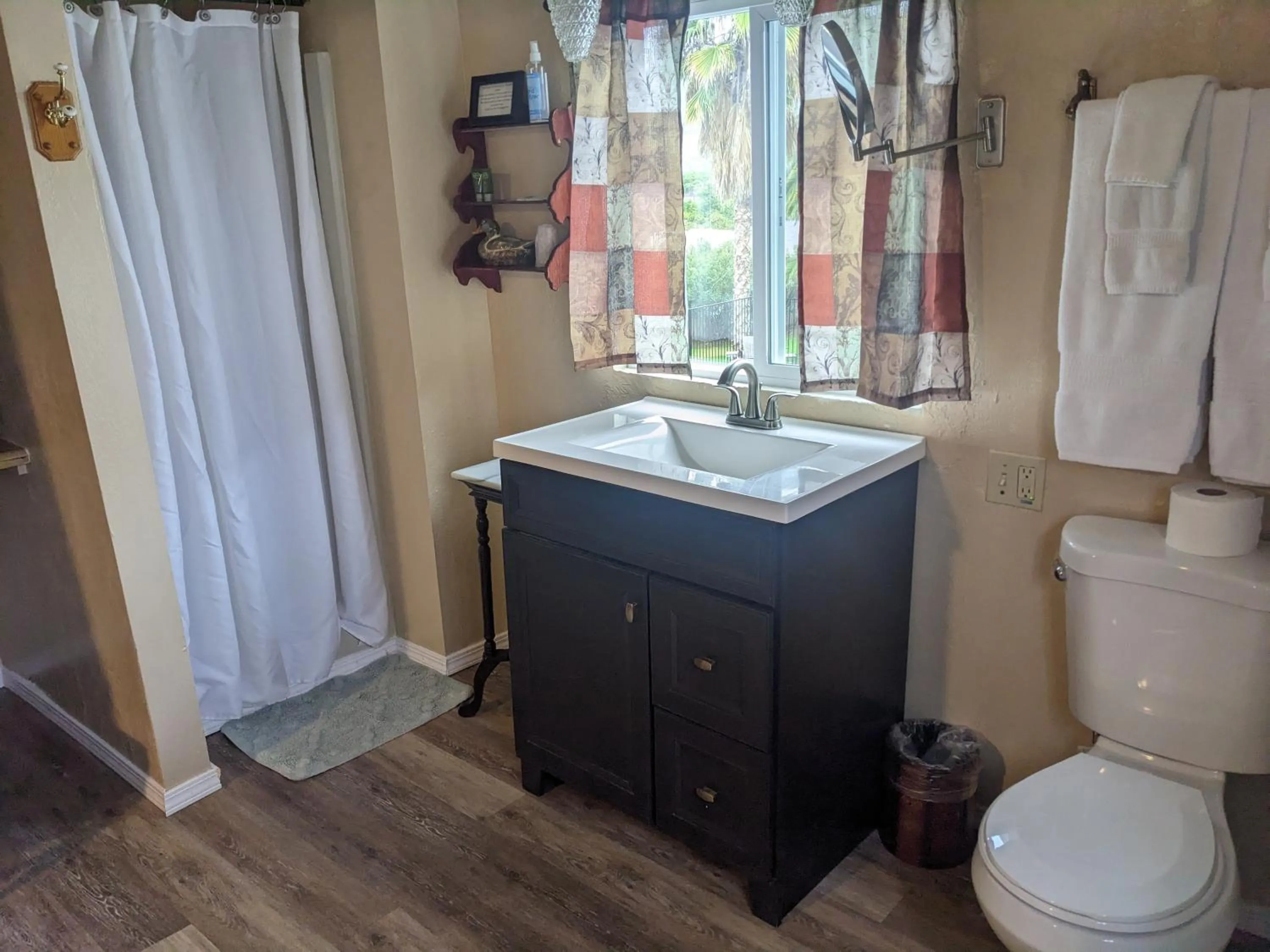 Bathroom in The Parks Inn