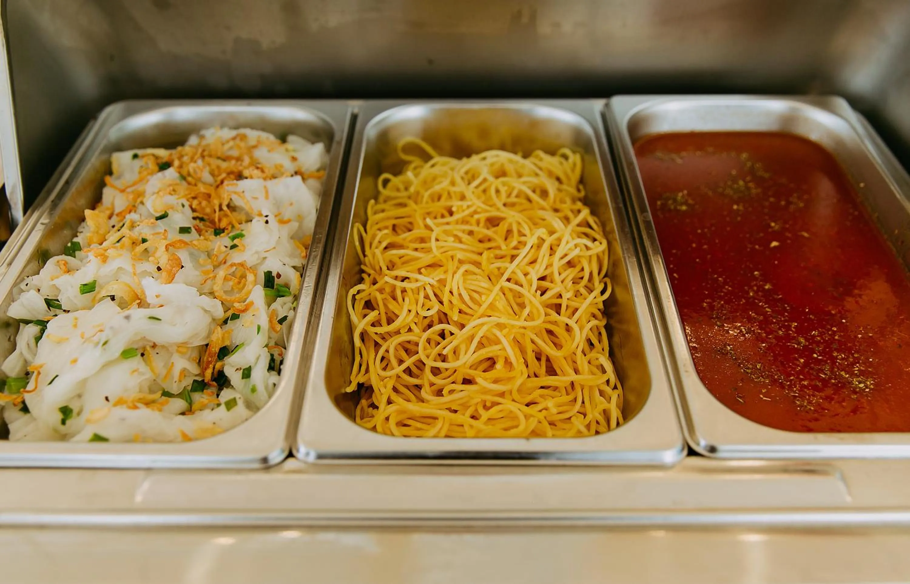 Restaurant/places to eat in Le Marais Hotel Dalat