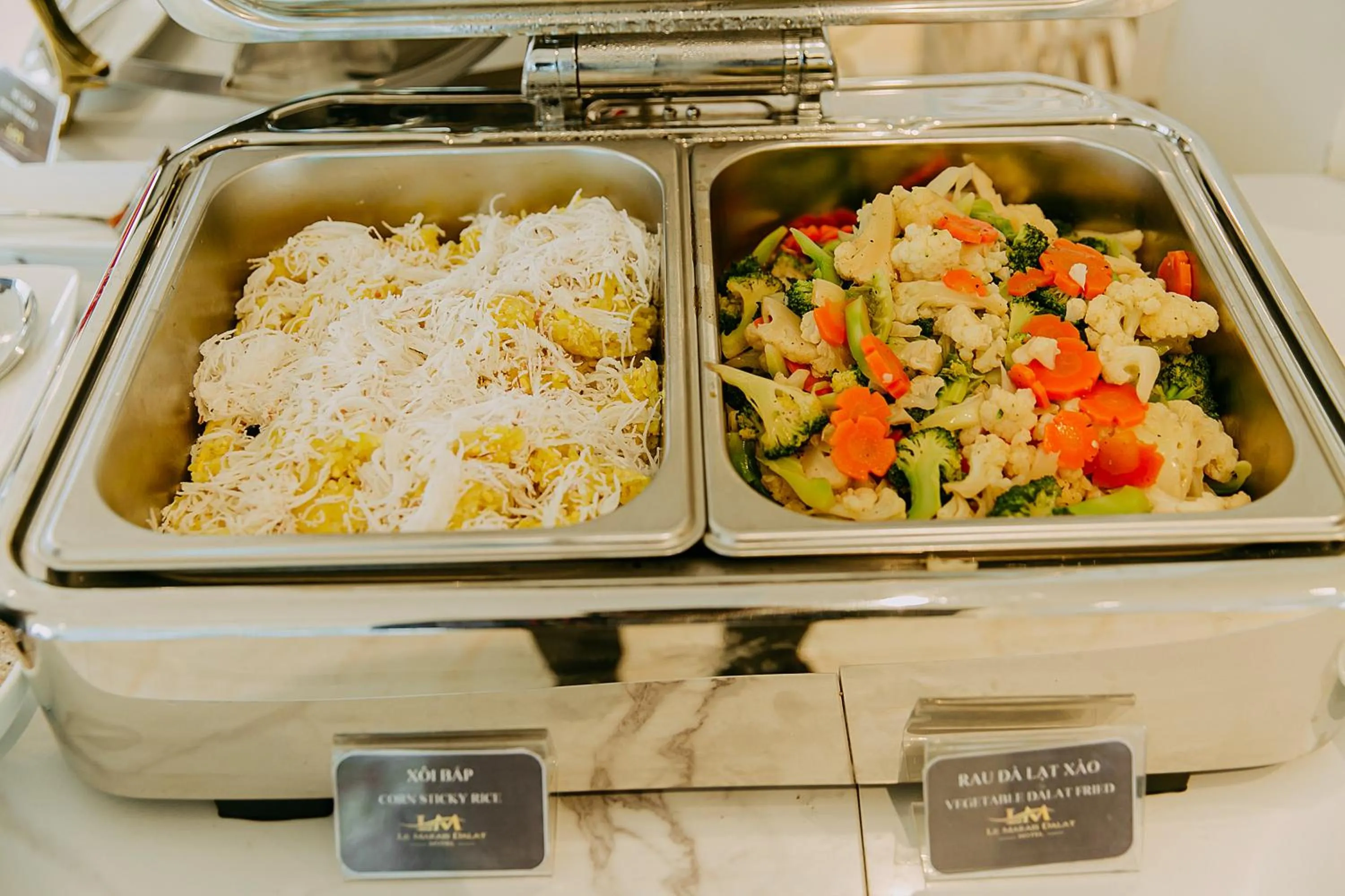 Restaurant/places to eat in Le Marais Hotel Dalat