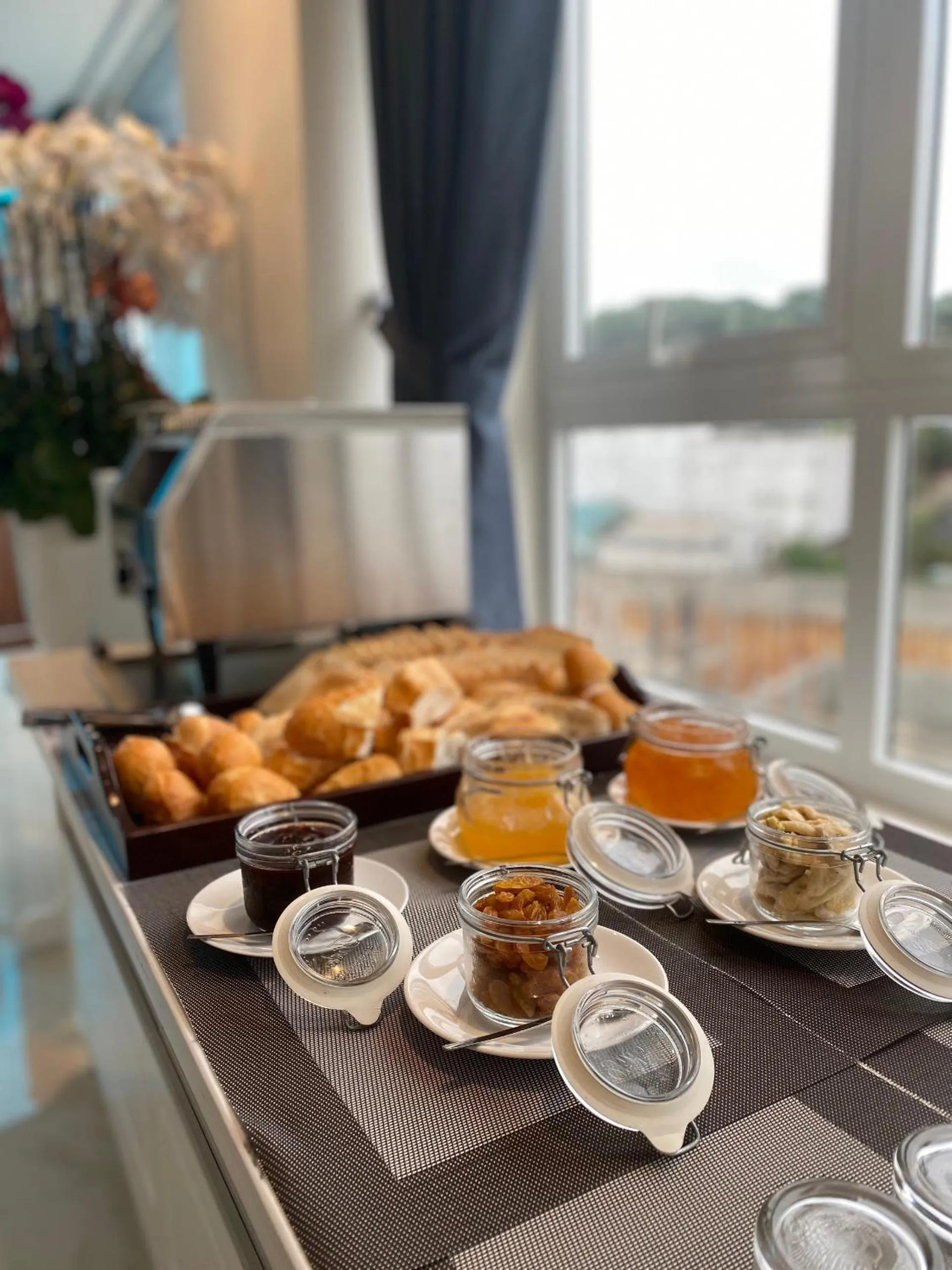 Restaurant/places to eat in Le Marais Hotel Dalat