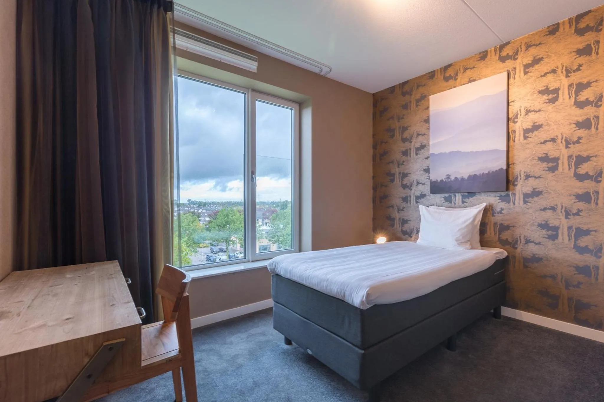 Decorative detail, Bed in Leonardo Hotel Papendrecht