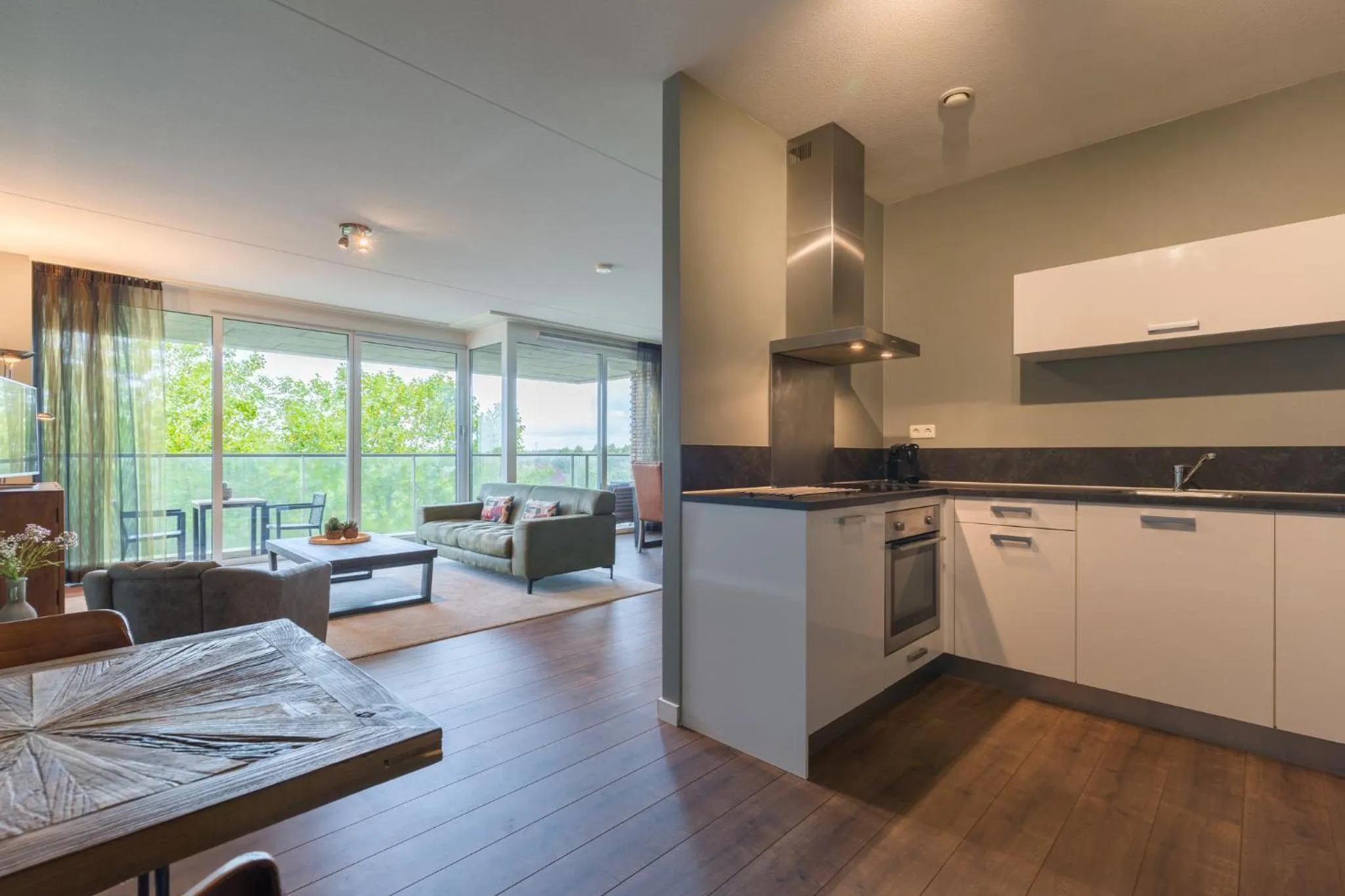 Kitchen or kitchenette in Leonardo Hotel Papendrecht