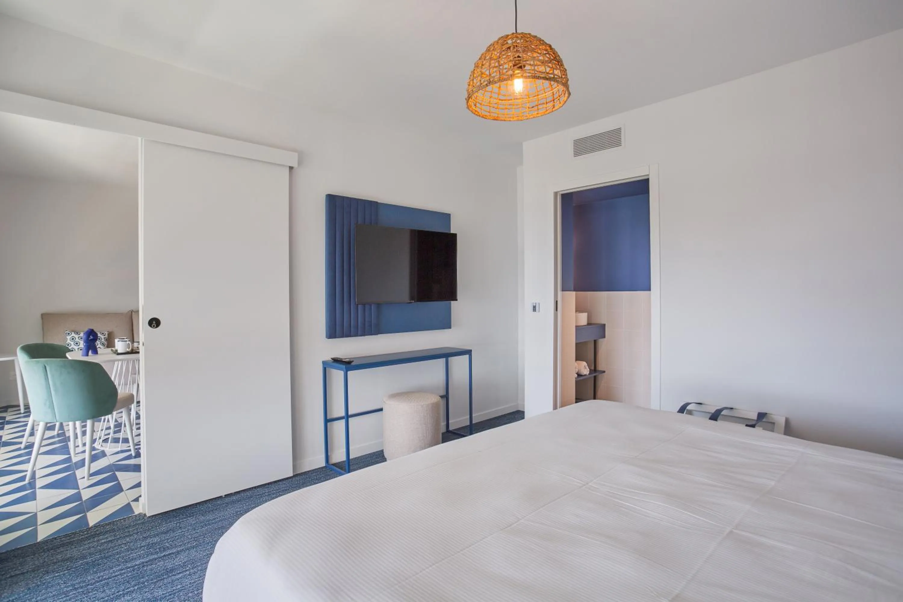 Bed in Appart Hotel Odalys City Marseille Centre Euromed